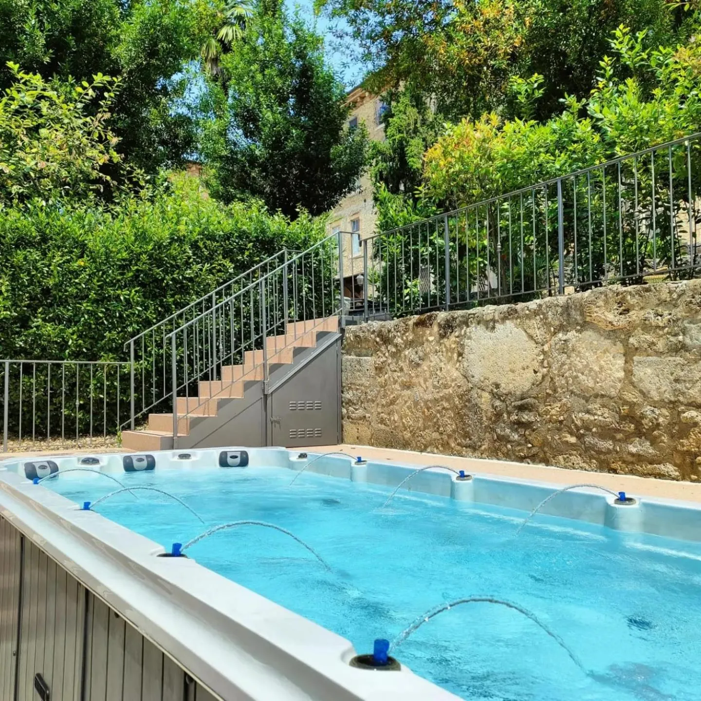 Hot Tub in Hotel Il Cavalier D'Arpino