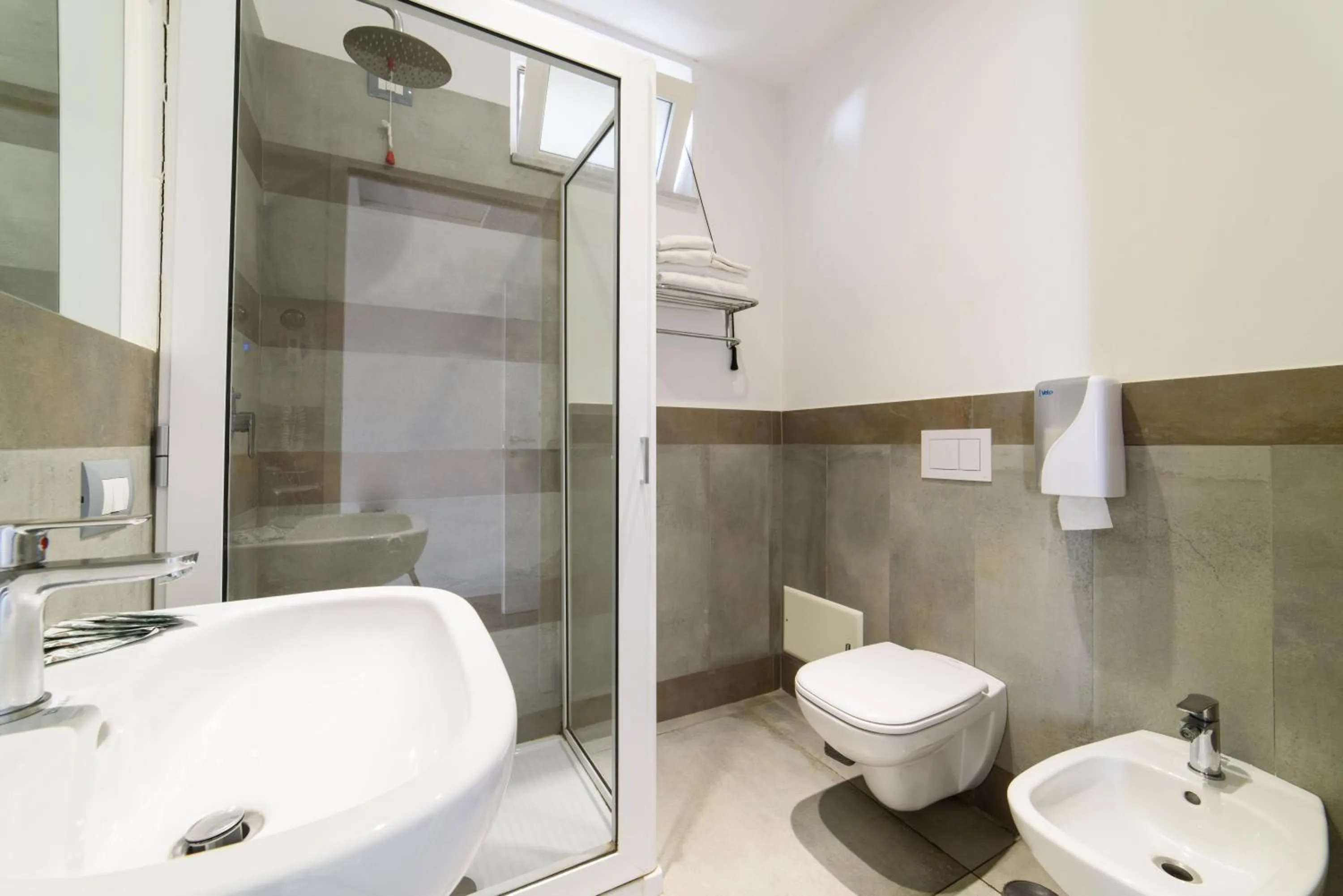 Bathroom in Hotel La Mela