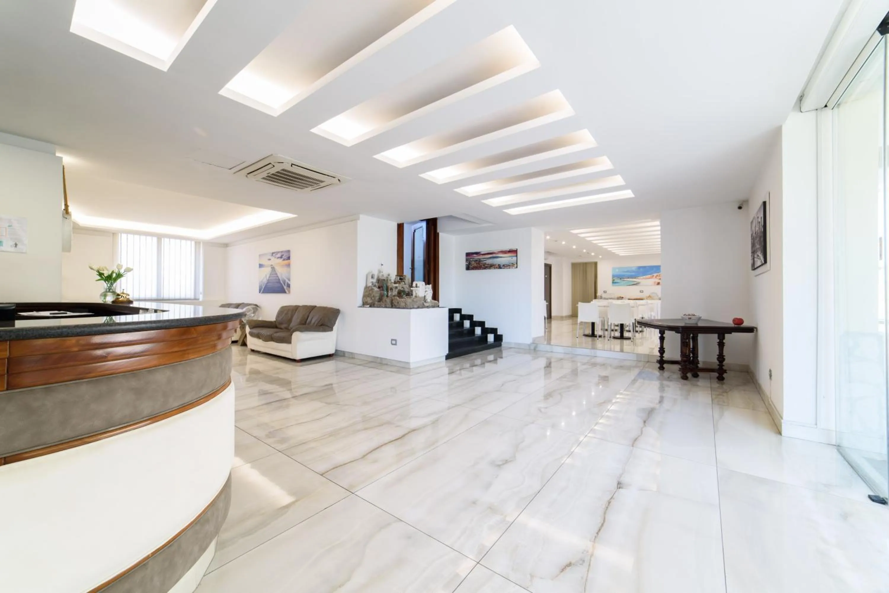 Lobby or reception in Hotel La Mela