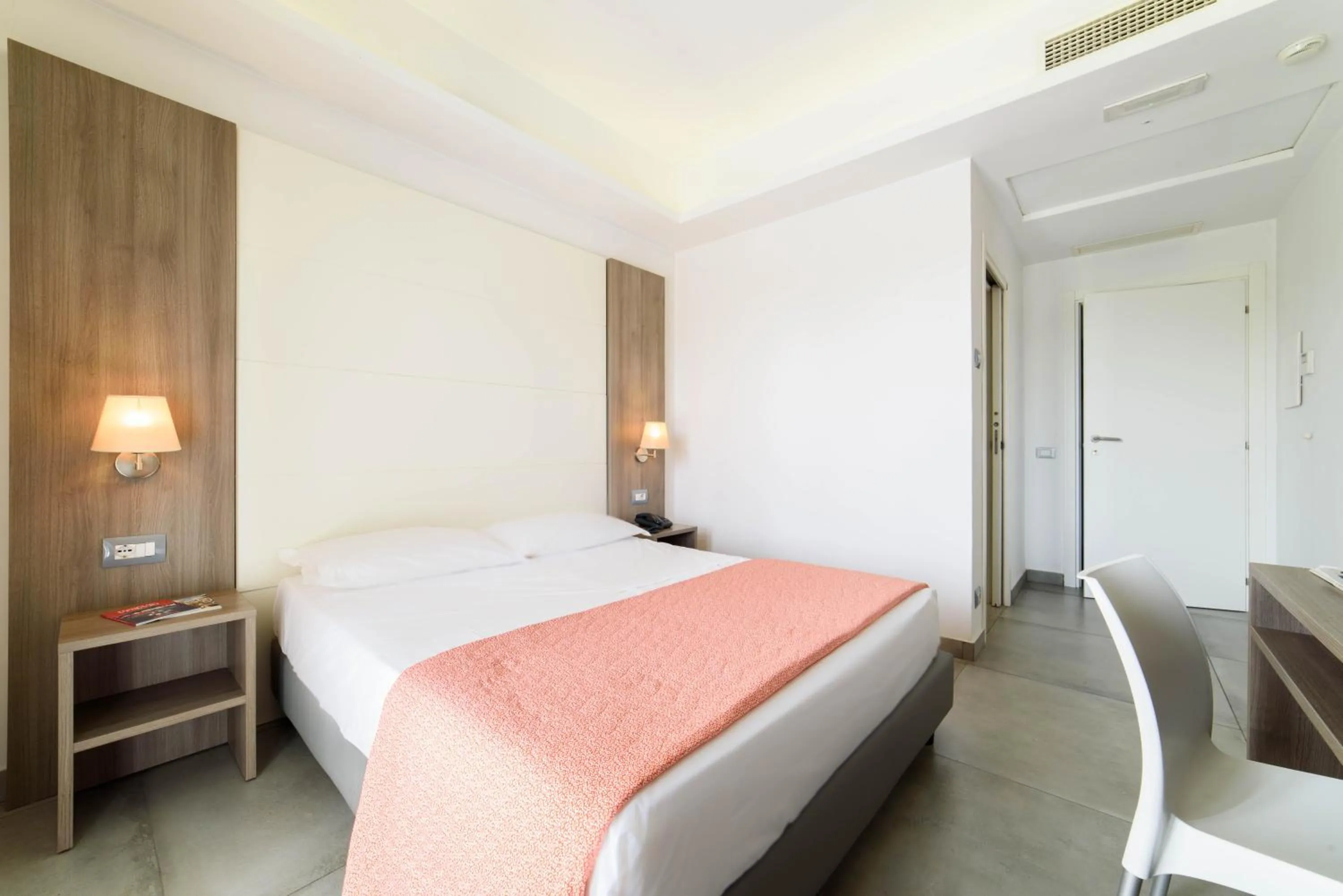 Photo of the whole room, Bed in Hotel La Mela