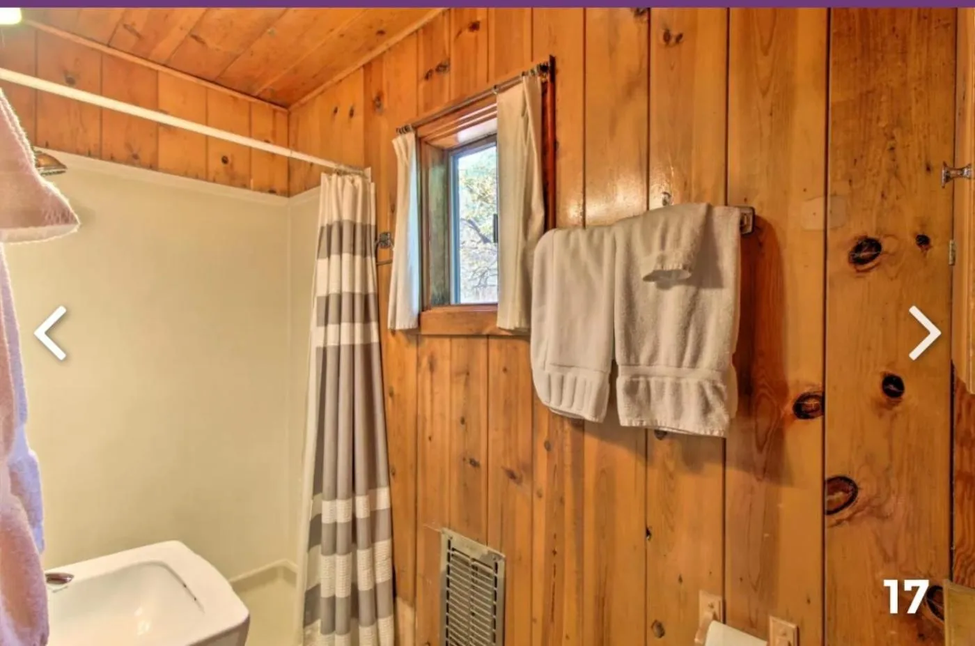 Shower in Hidden Rest Cabins and Resort