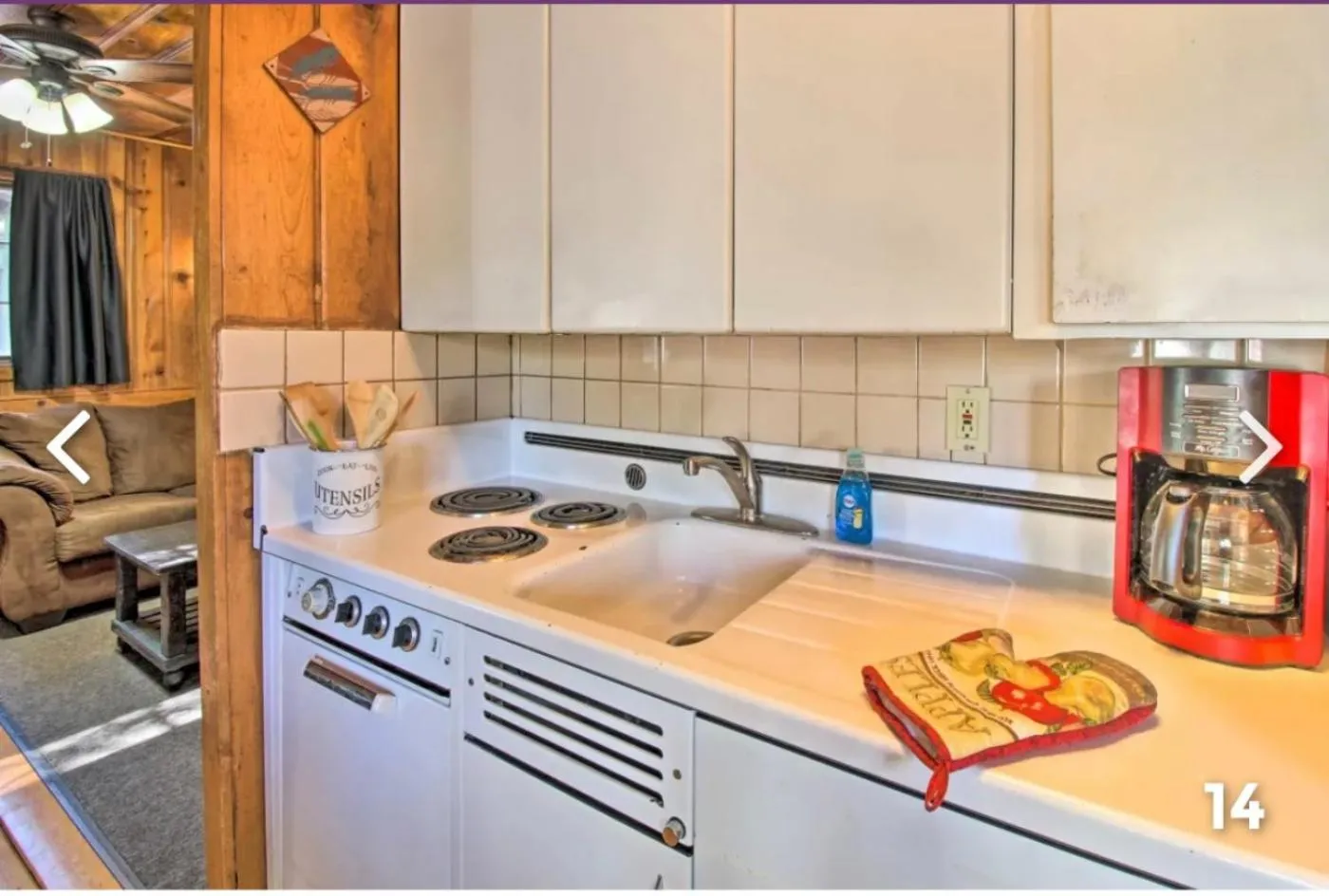 Coffee/tea facilities in Hidden Rest Cabins and Resort