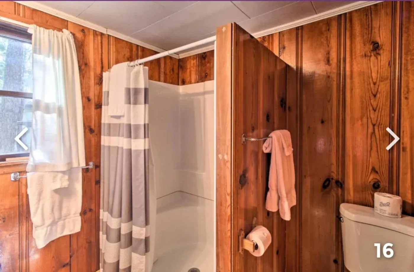 Shower in Hidden Rest Cabins and Resort