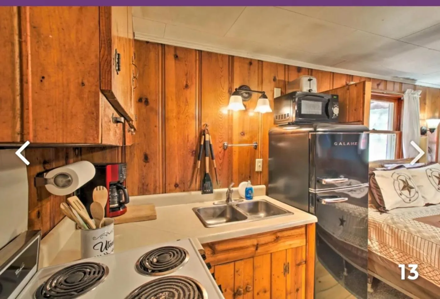 Kitchen or kitchenette in Hidden Rest Cabins and Resort