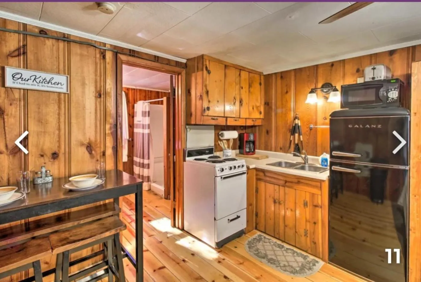 Kitchen or kitchenette in Hidden Rest Cabins and Resort