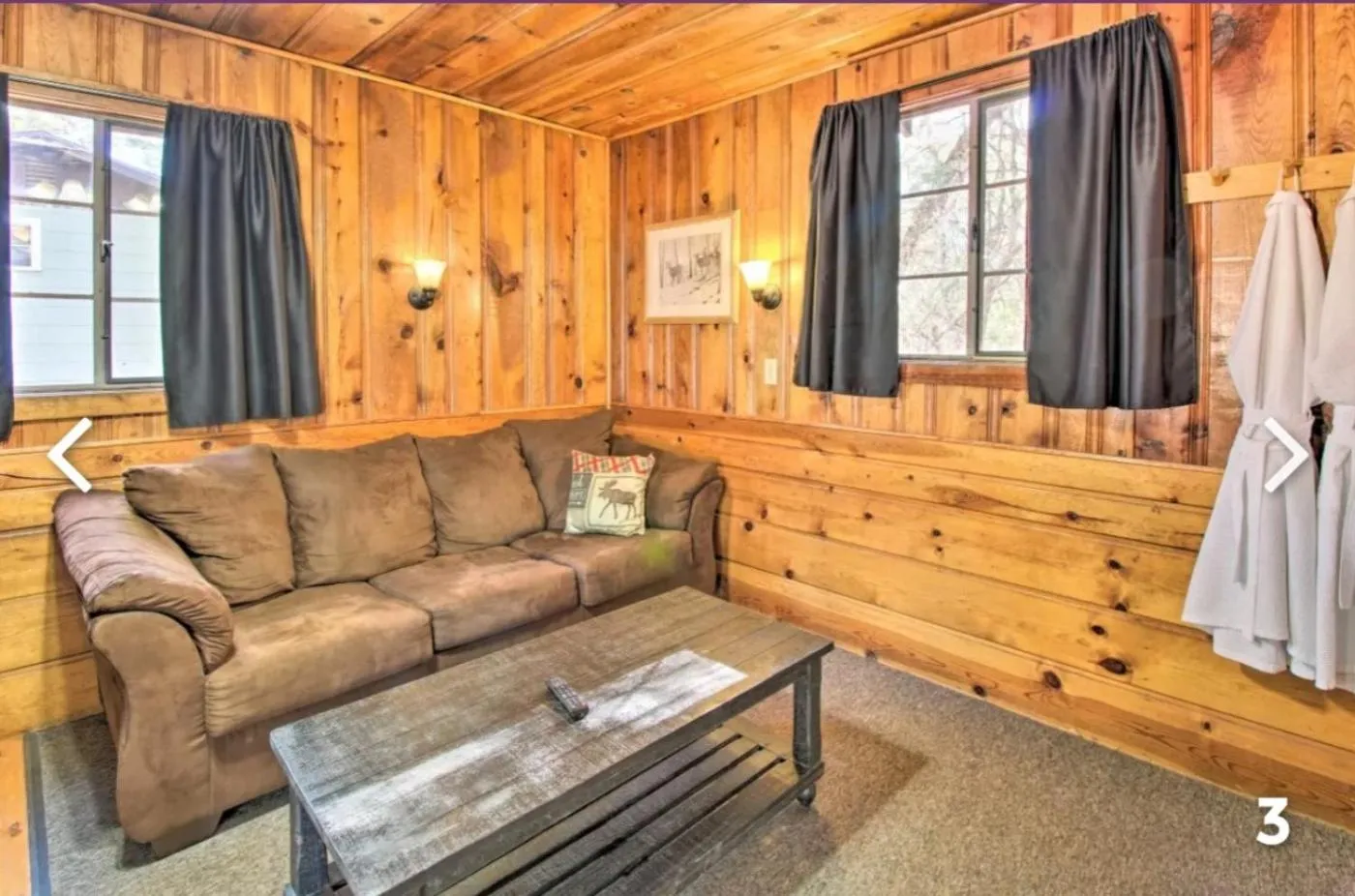 Living room in Hidden Rest Cabins and Resort