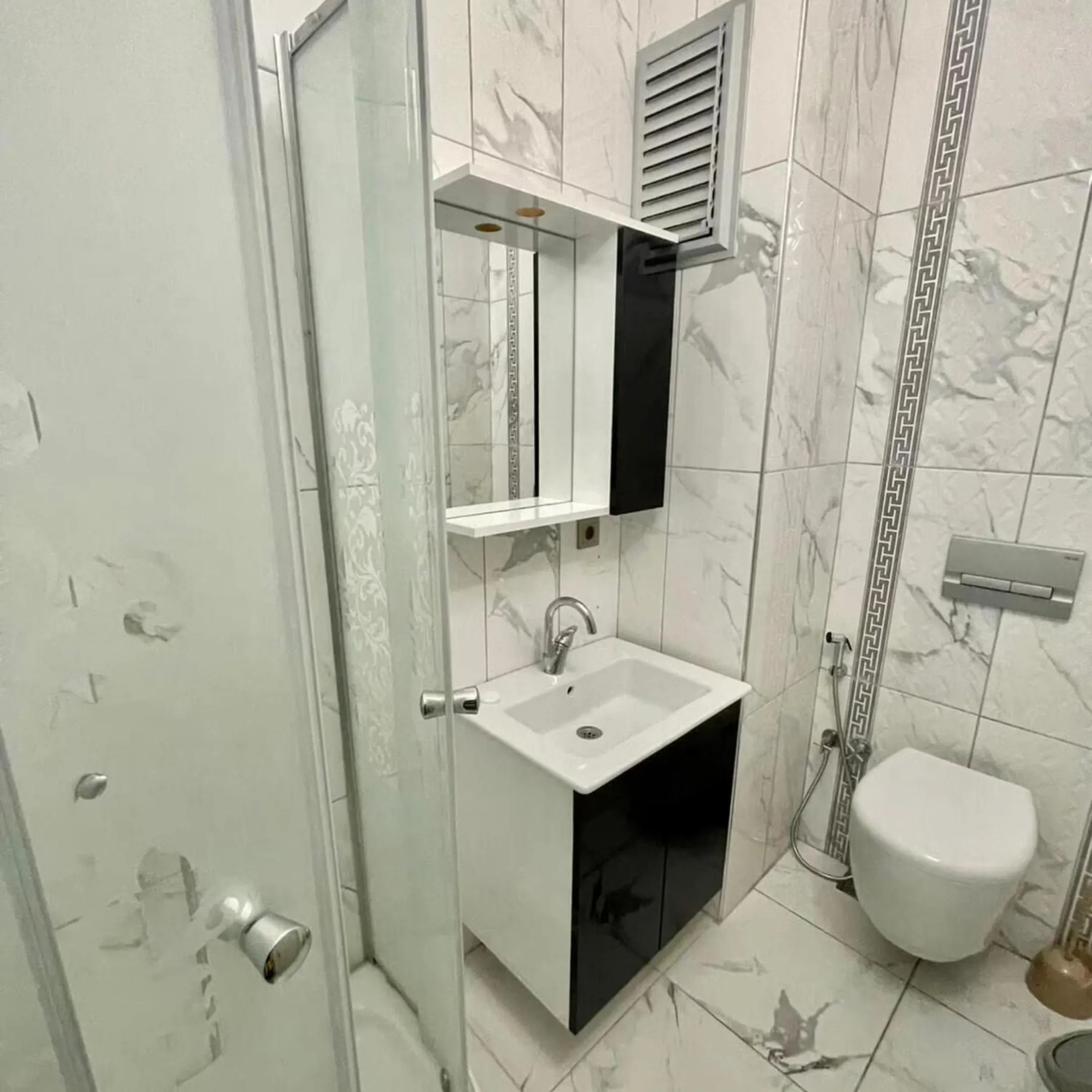 Shahin Golden Hotel الصقر الذهبي للشقق الفندقية