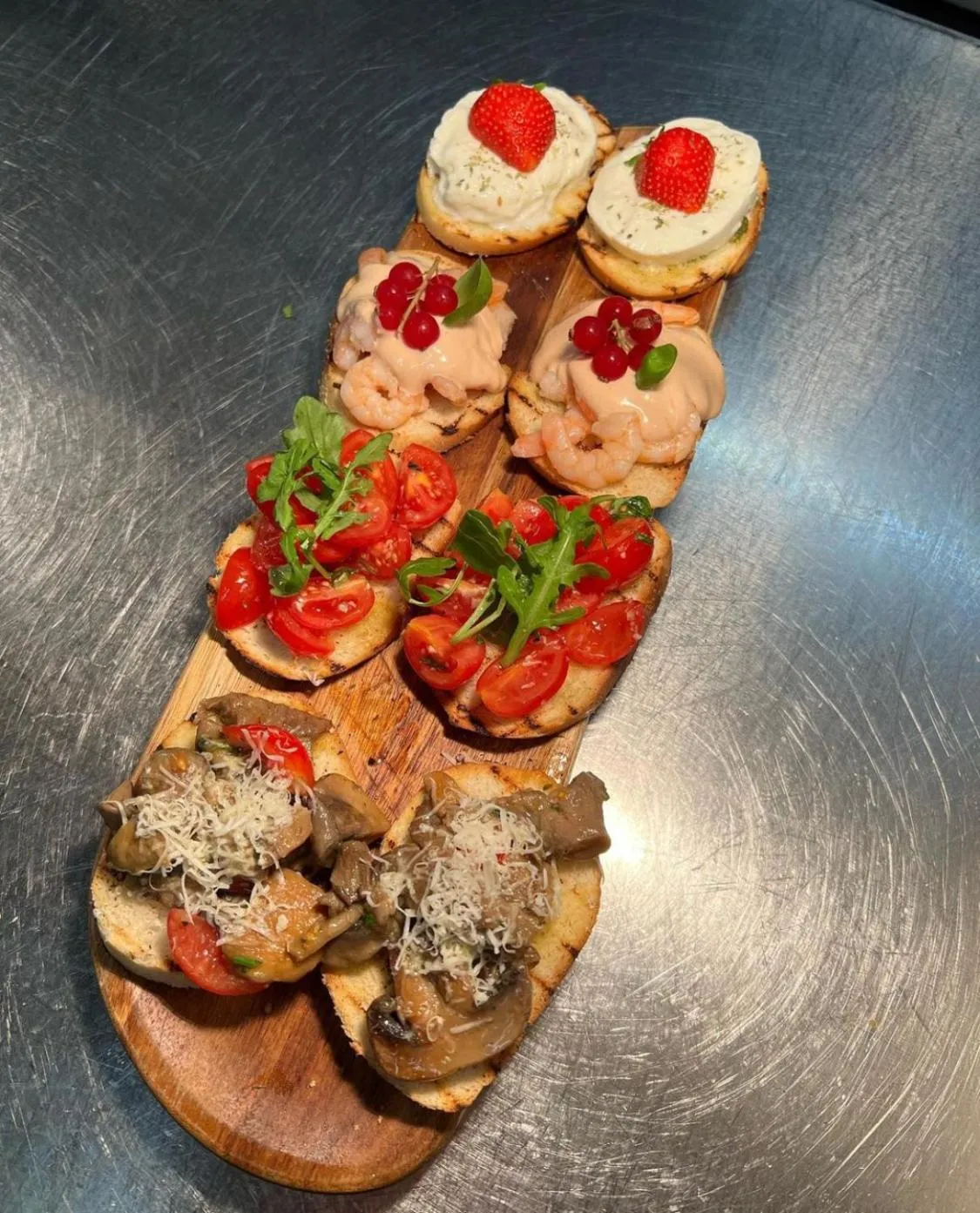 Restaurant/places to eat in Hôtel Casa 49