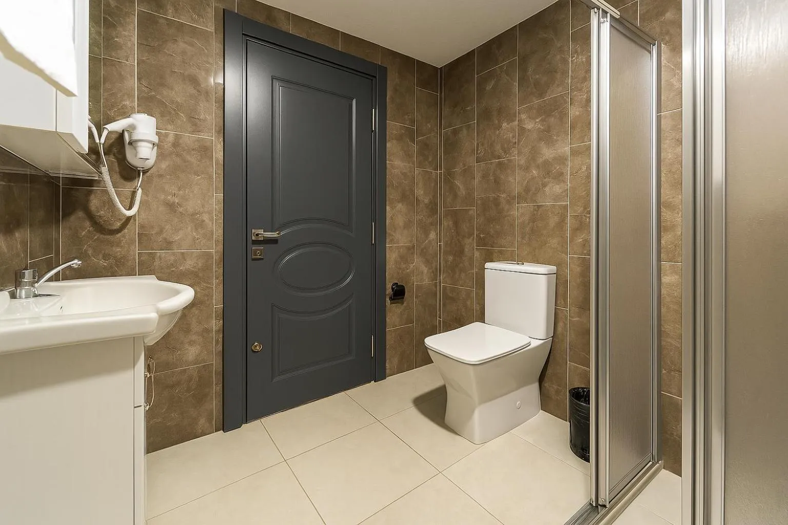 Shower in Monezza Avcılar