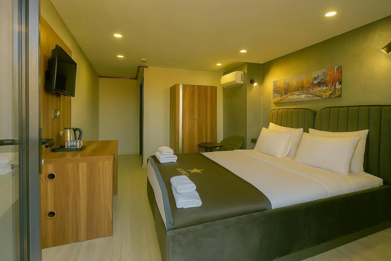 Bed in Monezza Avcılar