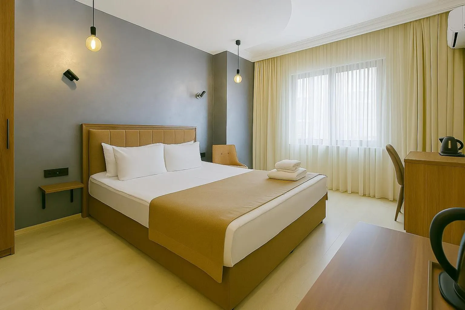 Bed in Monezza Avcılar