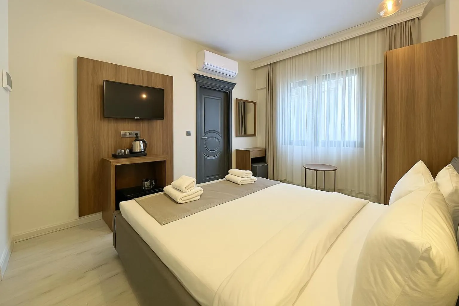 Bed in Monezza Avcılar