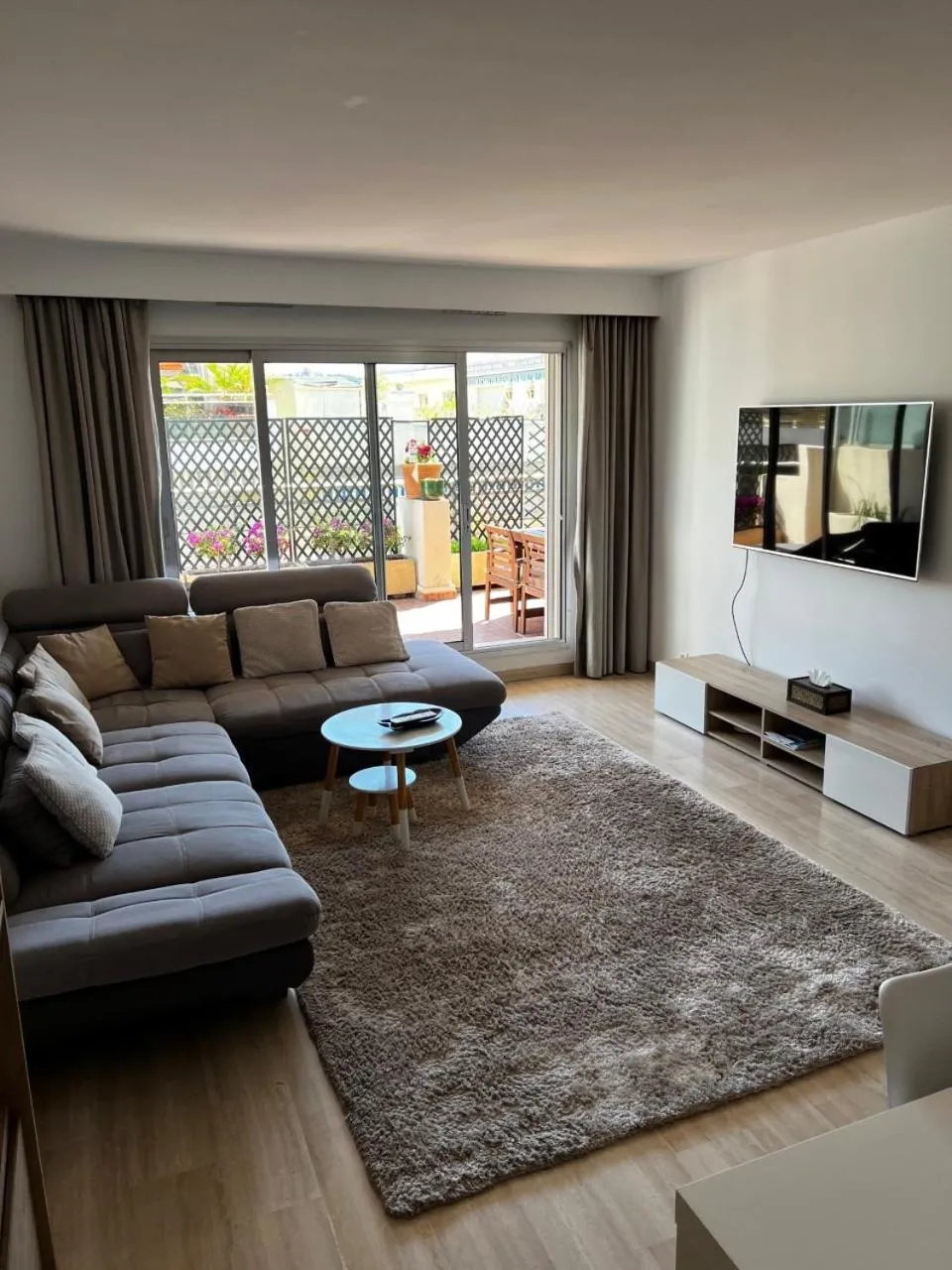 Living room in Top-of-range appartment of 90m2 & 20m2 of sunny terrace, 2min from sea