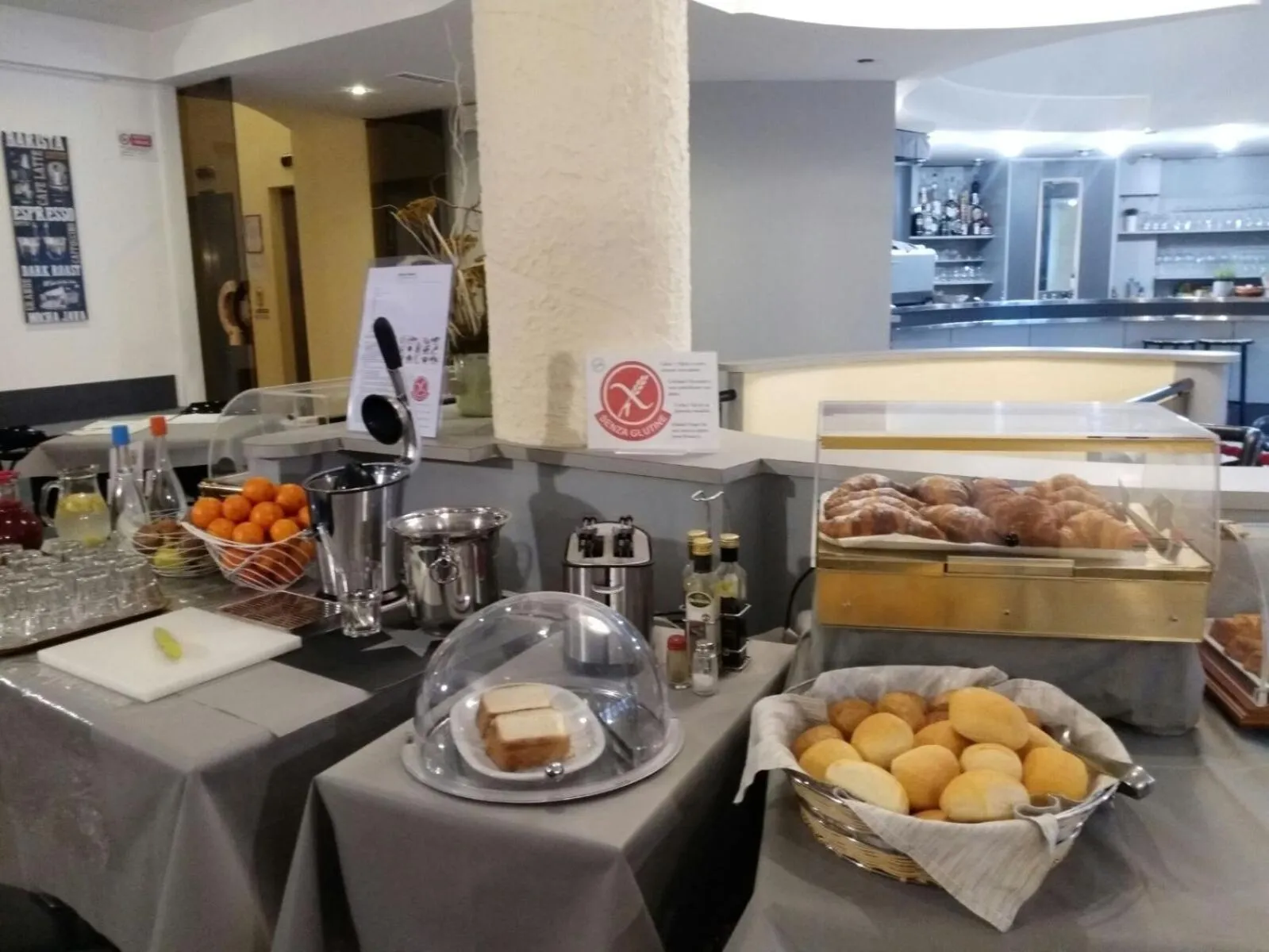 Buffet breakfast in Croce Bianca
