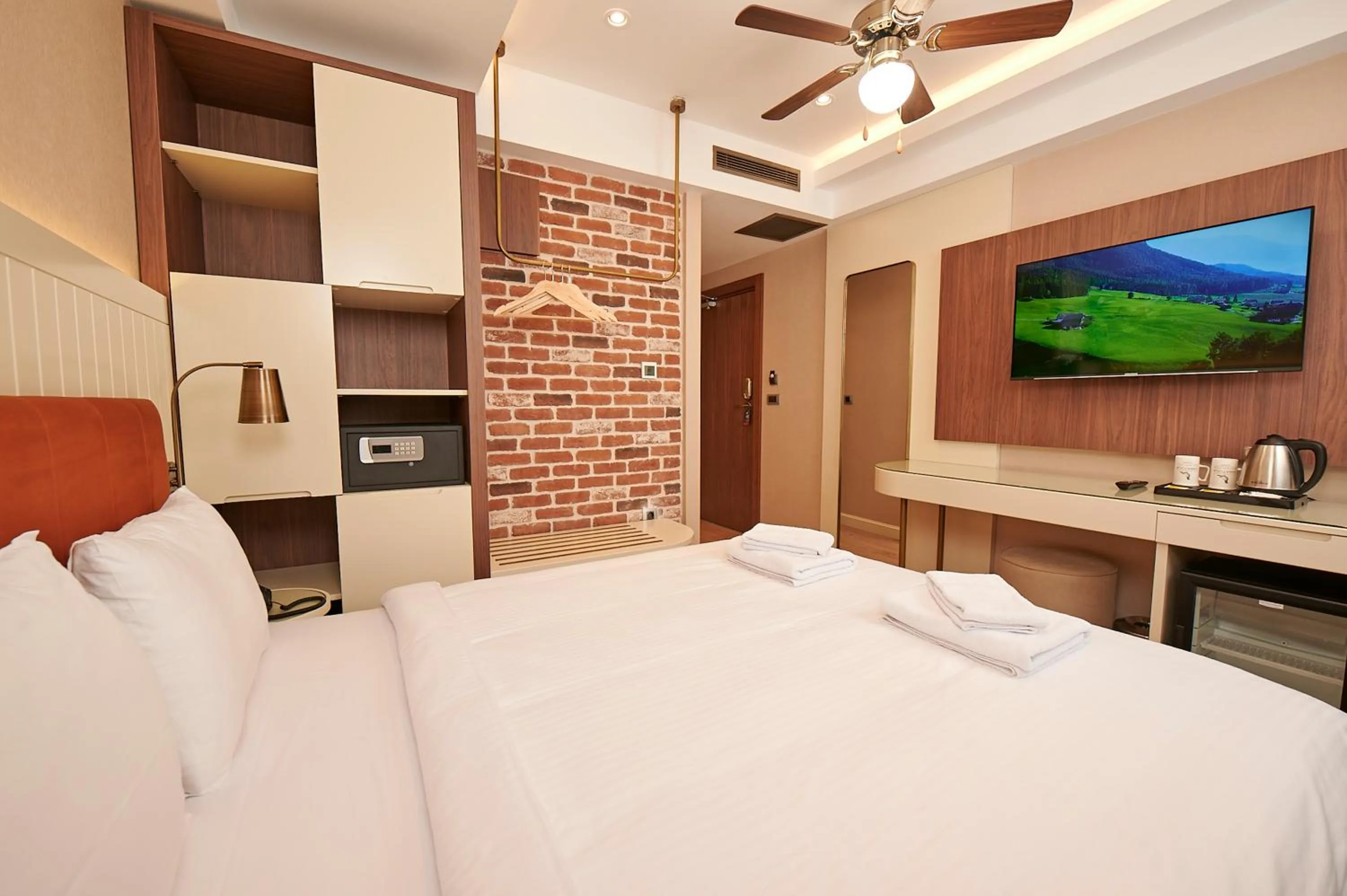 Bed in Saratoga Hotel Sultanahmet