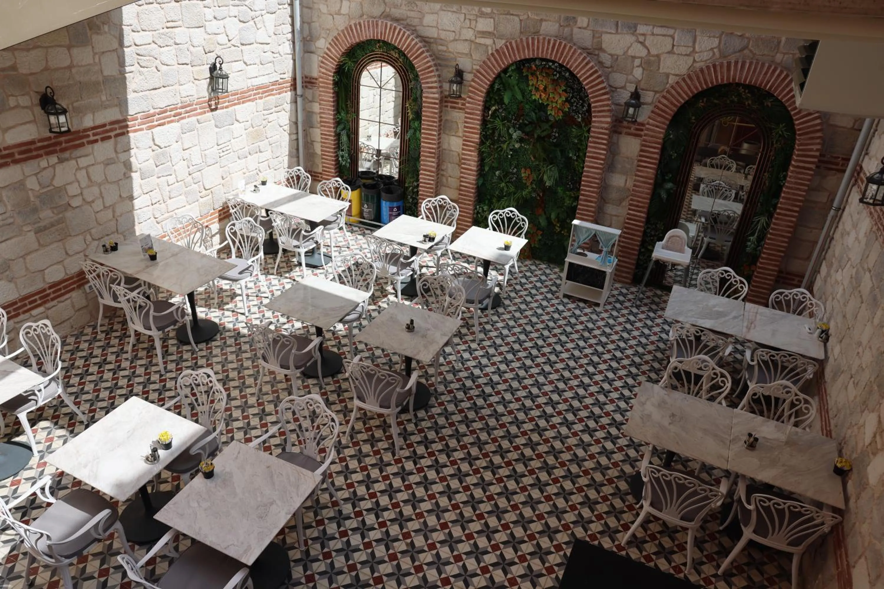 Restaurant/places to eat in Saratoga Hotel Sultanahmet