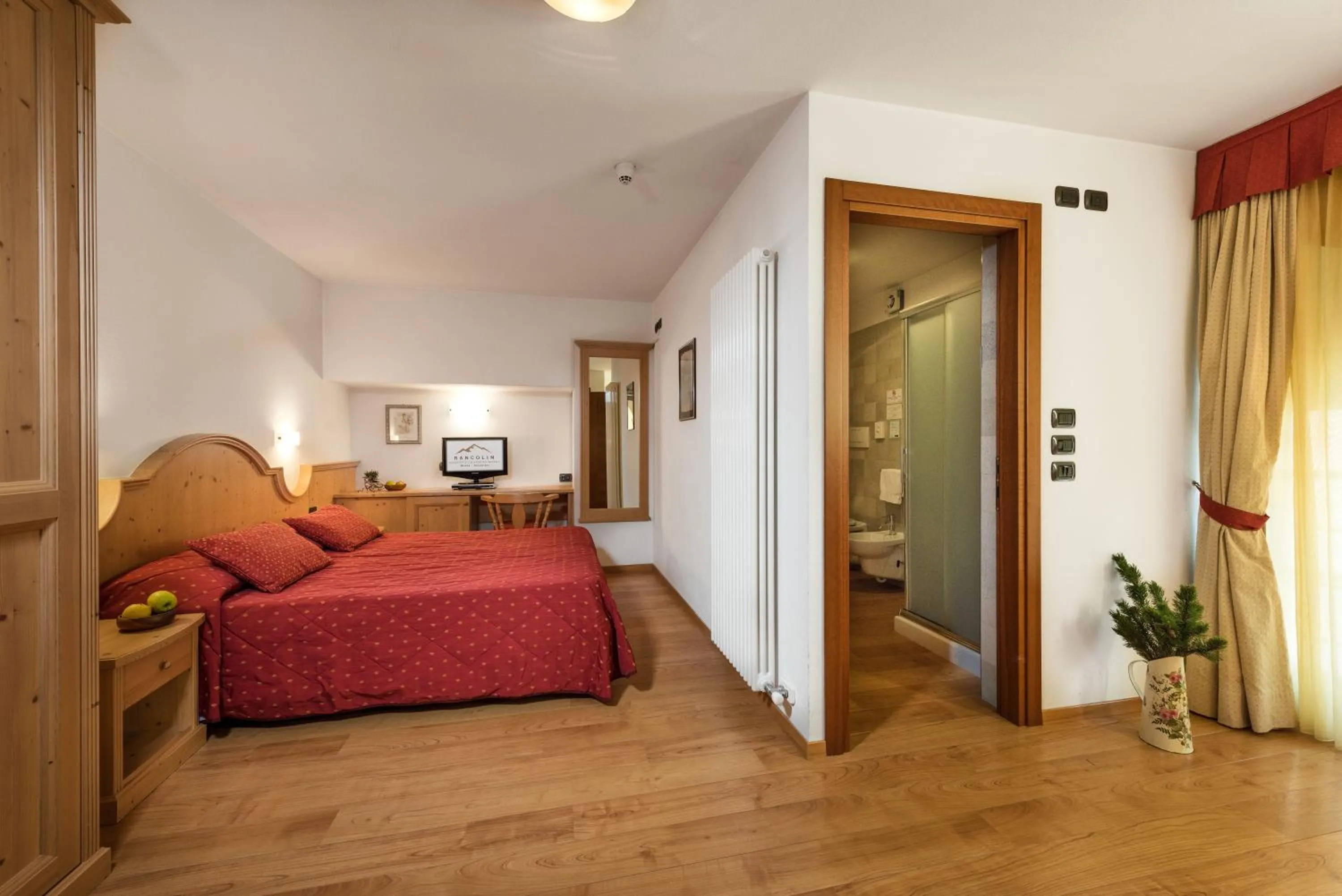 Bedroom, Bed in Romantic Charming Hotel Rancolin