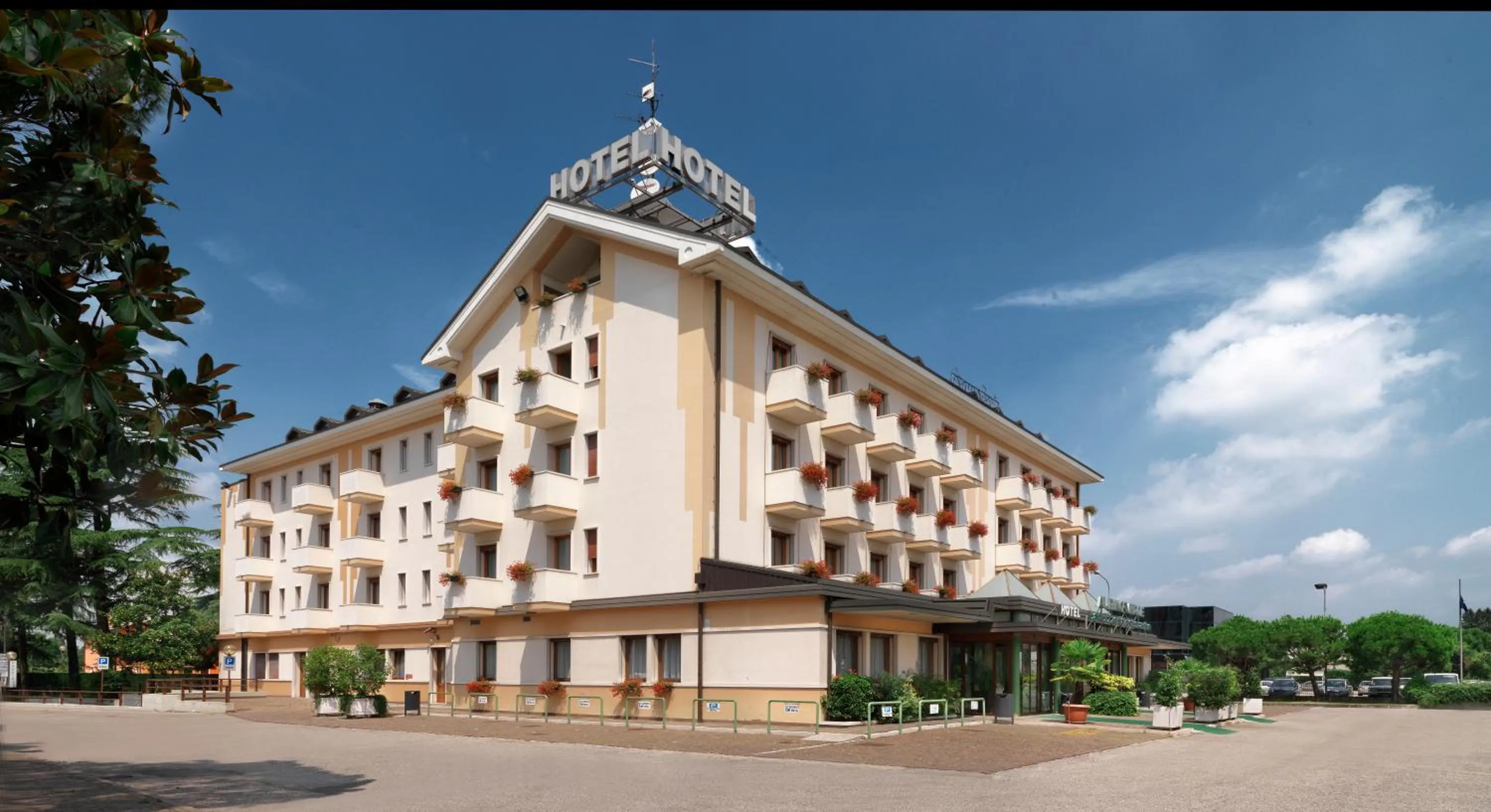 Balcony/Terrace in Hotel Al Pino Verde