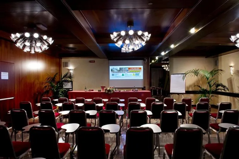 Business facilities in Hotel Al Pino Verde