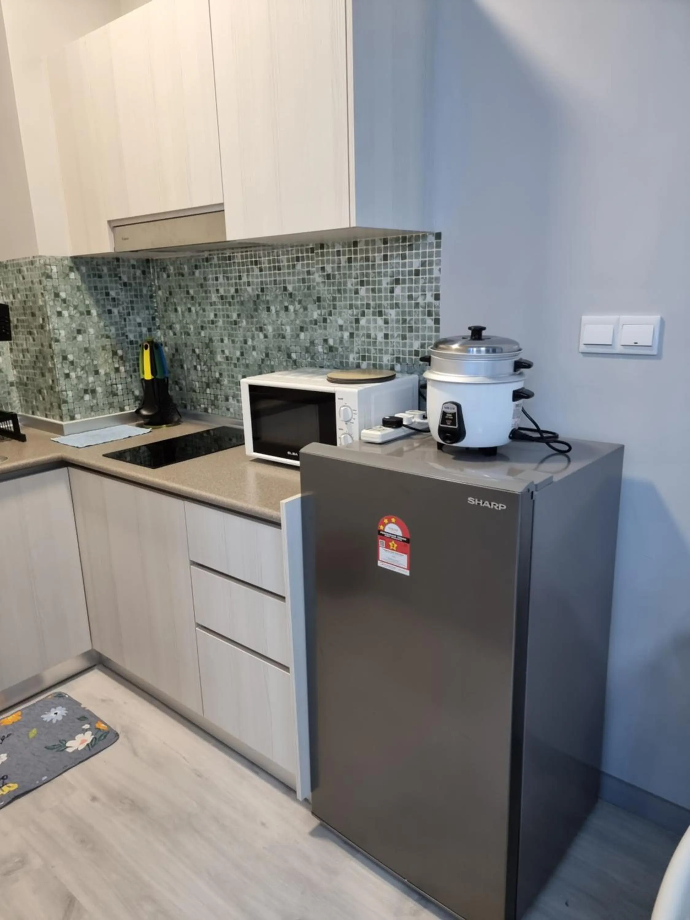 Kitchen or kitchenette in Nana Homestay - Jesselton quay
