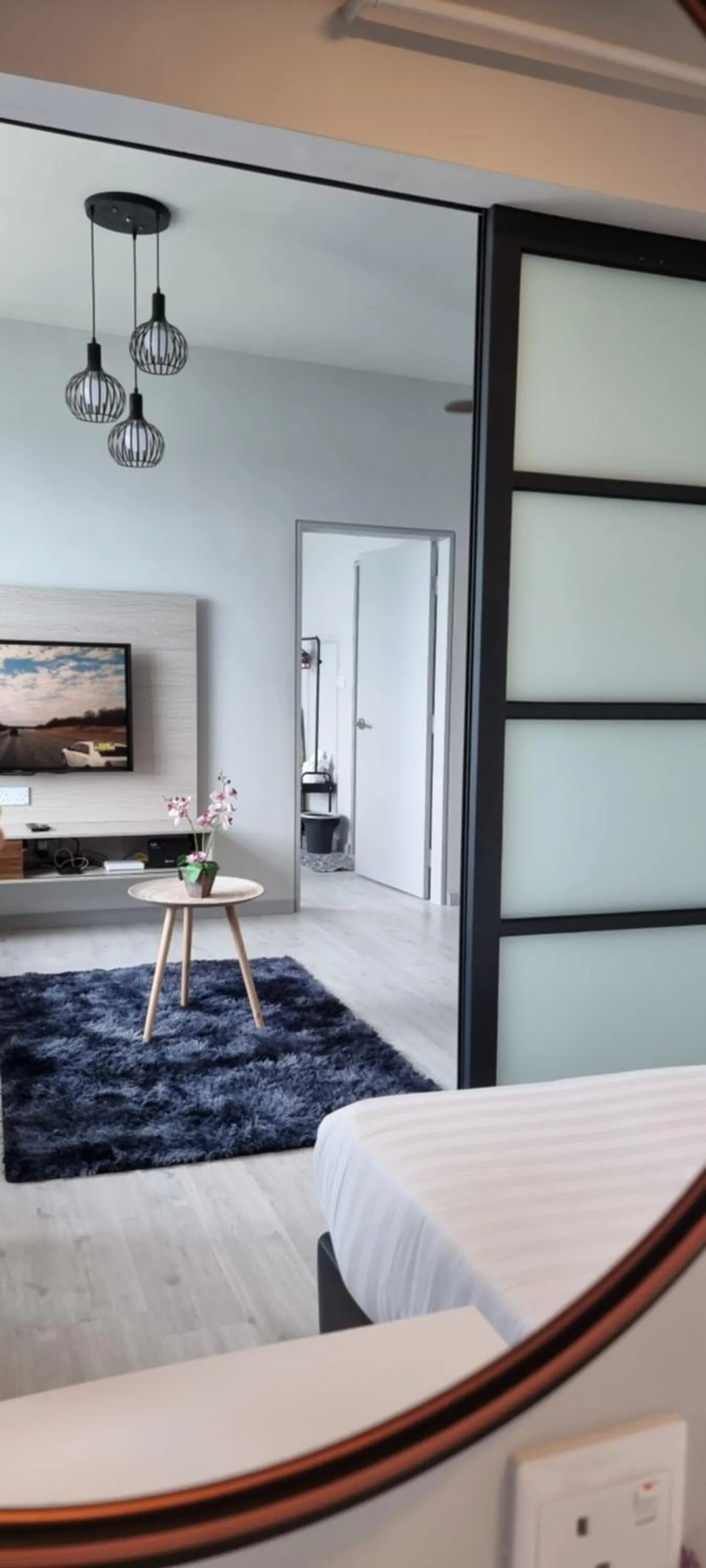 Photo of the whole room, Bed in Nana Homestay - Jesselton quay