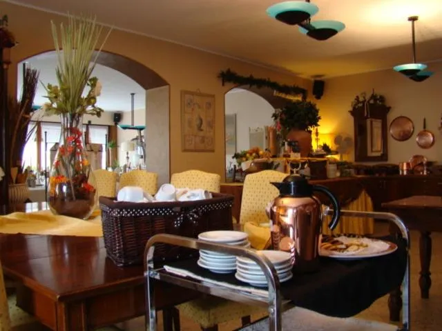 Restaurant/places to eat in Aurora