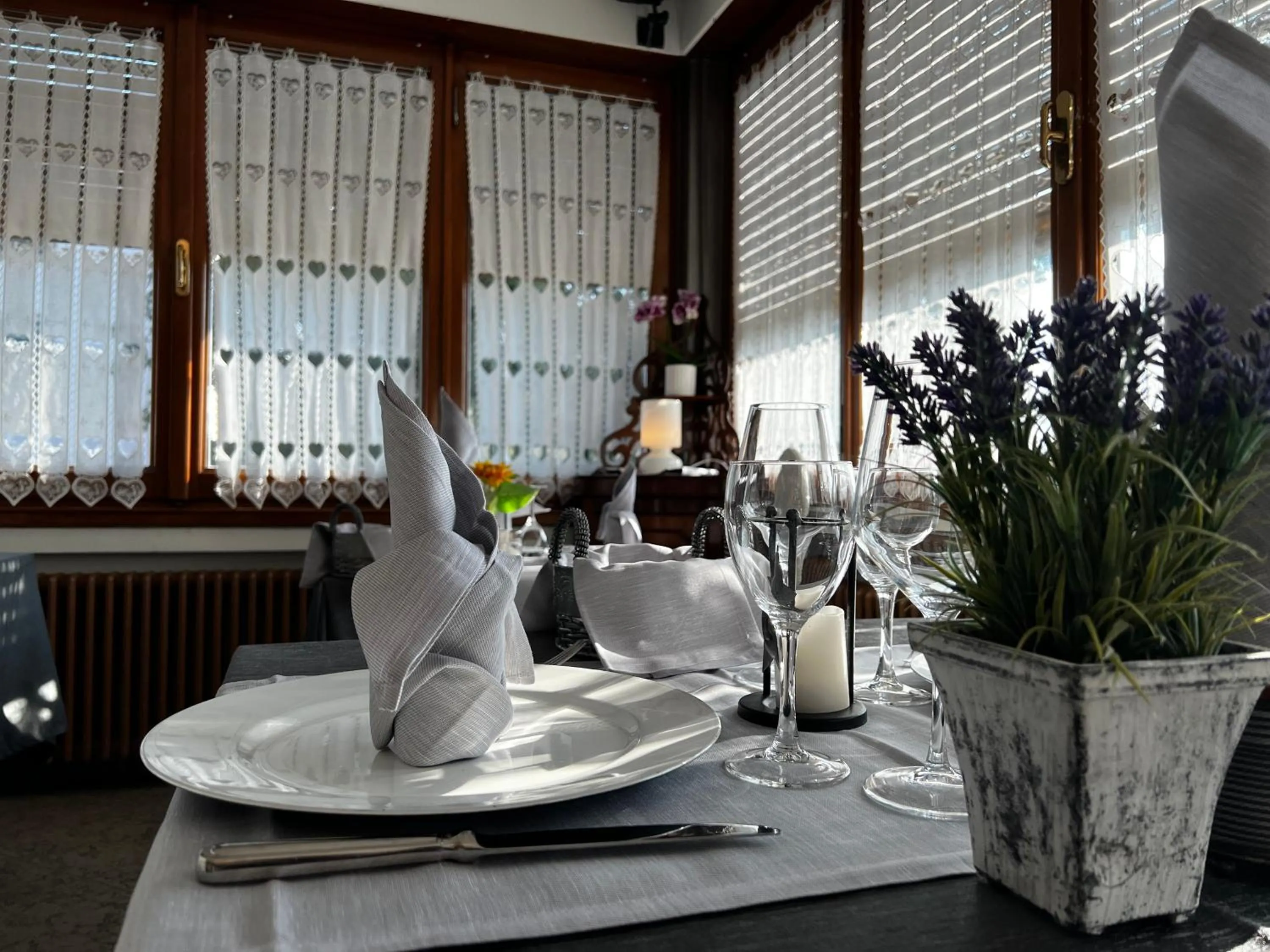 Restaurant/places to eat in Aurora