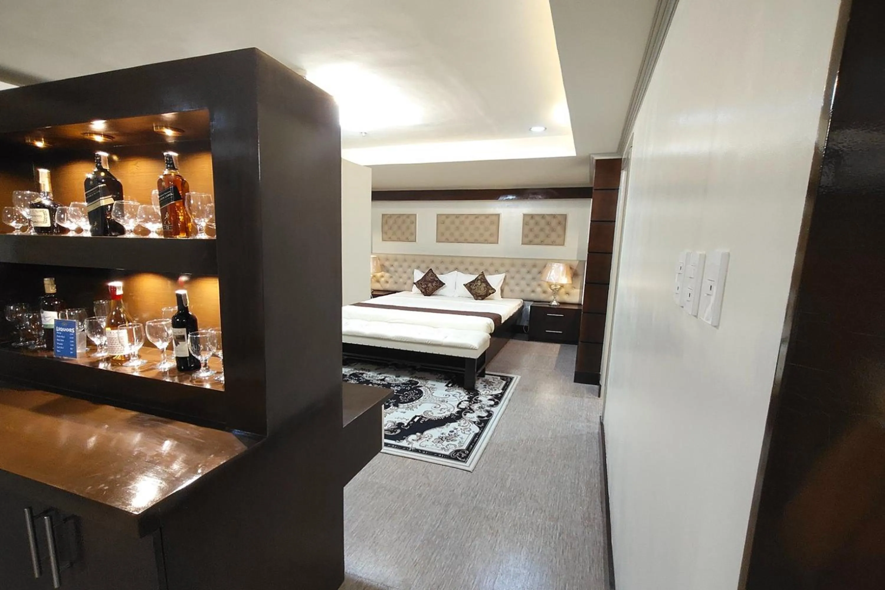 Bedroom in Bergamo Hotel Lingayen