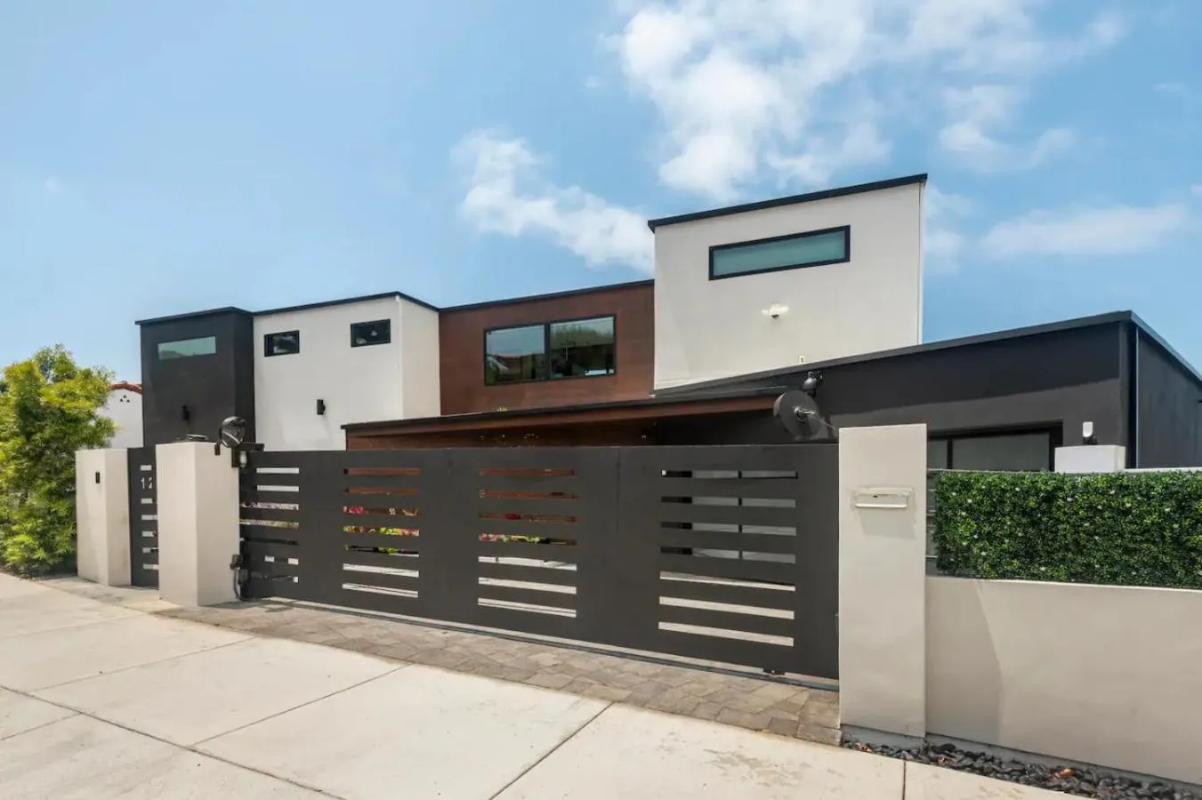 Property building in Contemporary Ocean Sunset Views with Firepit Pt Loma close to PLNU