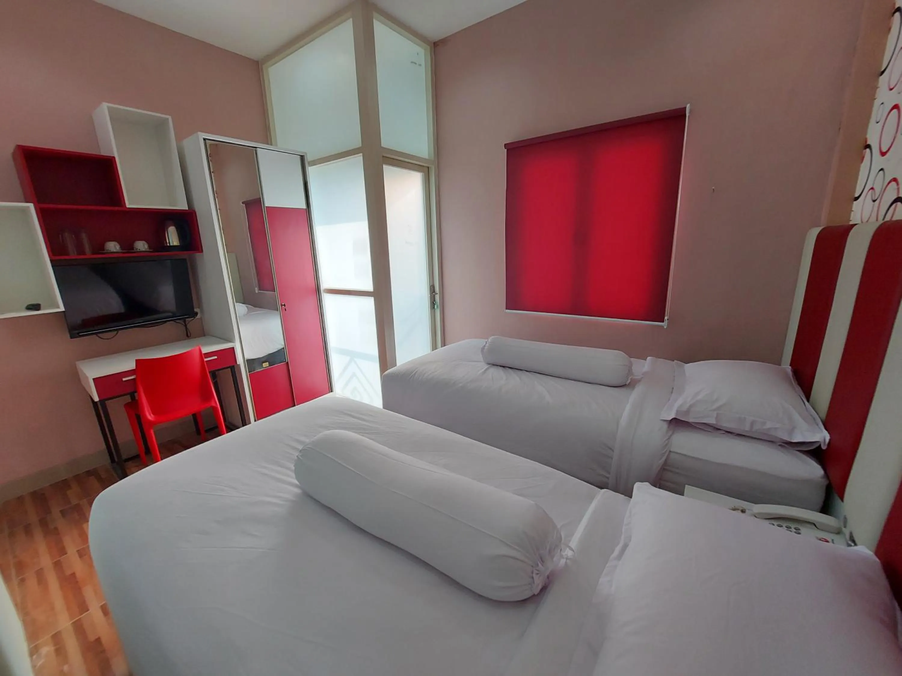 Bedroom, Bed in Rumah Familiku 1 Syariah