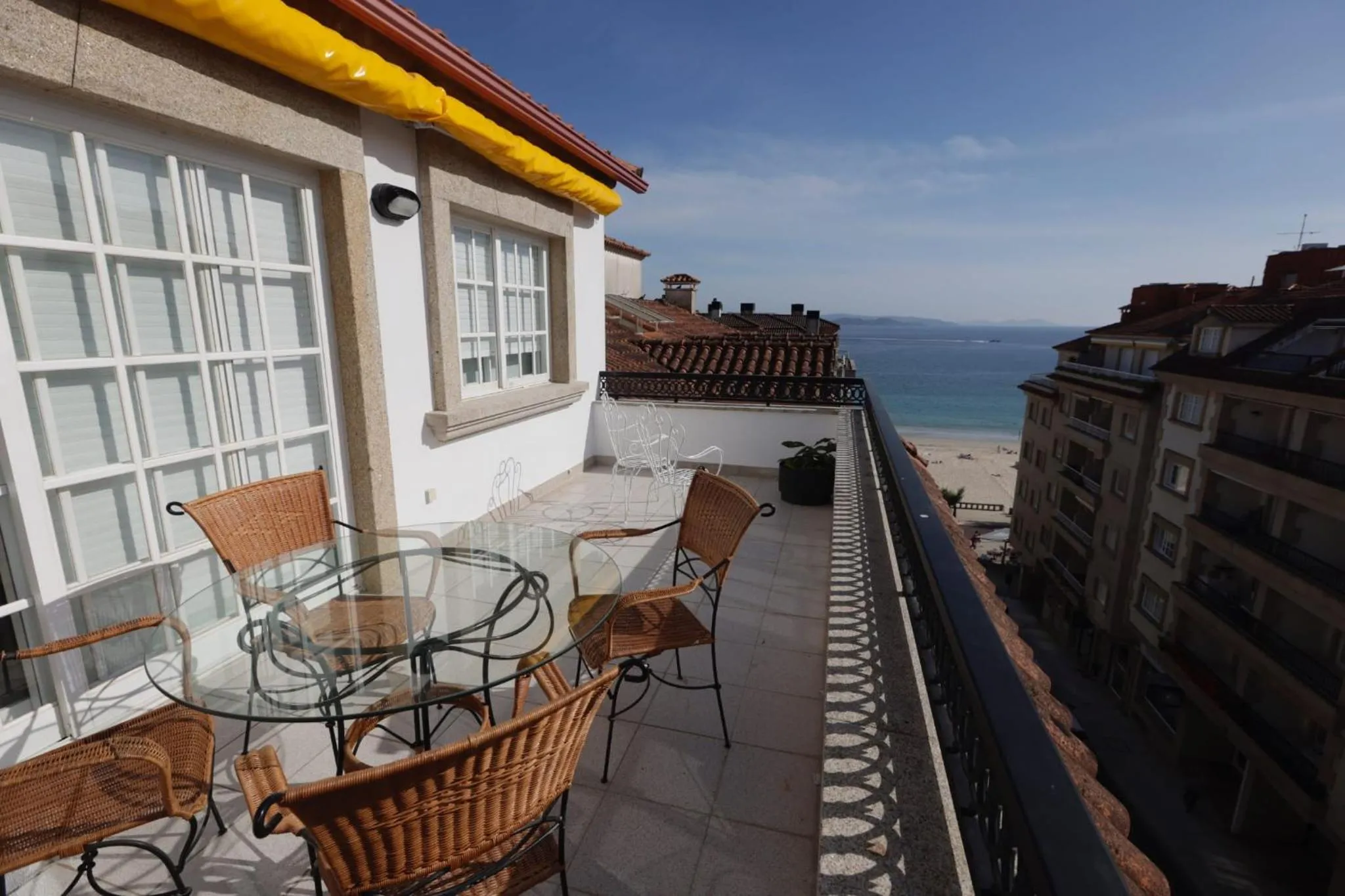 Desconectaengalicia Ático Vidal Rocha, terraza y vistas