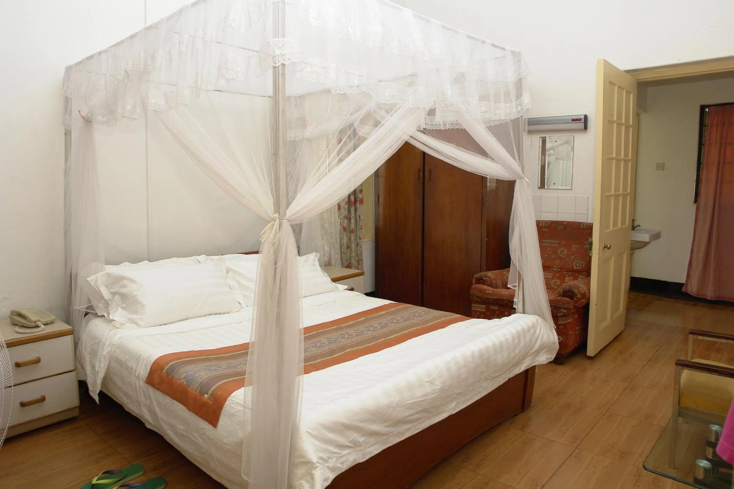 Bed in MAKERERE UNIVERSITY GUEST HOUSE