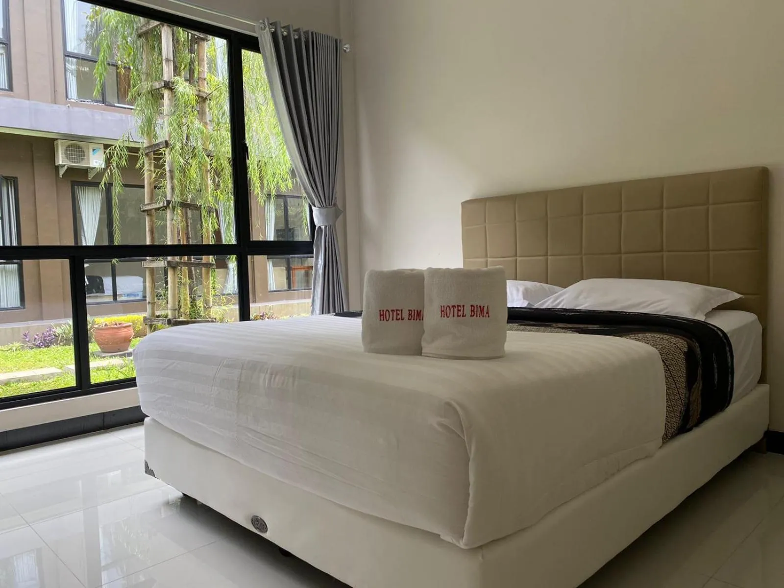 Bed in Hotel Bima Majalengka