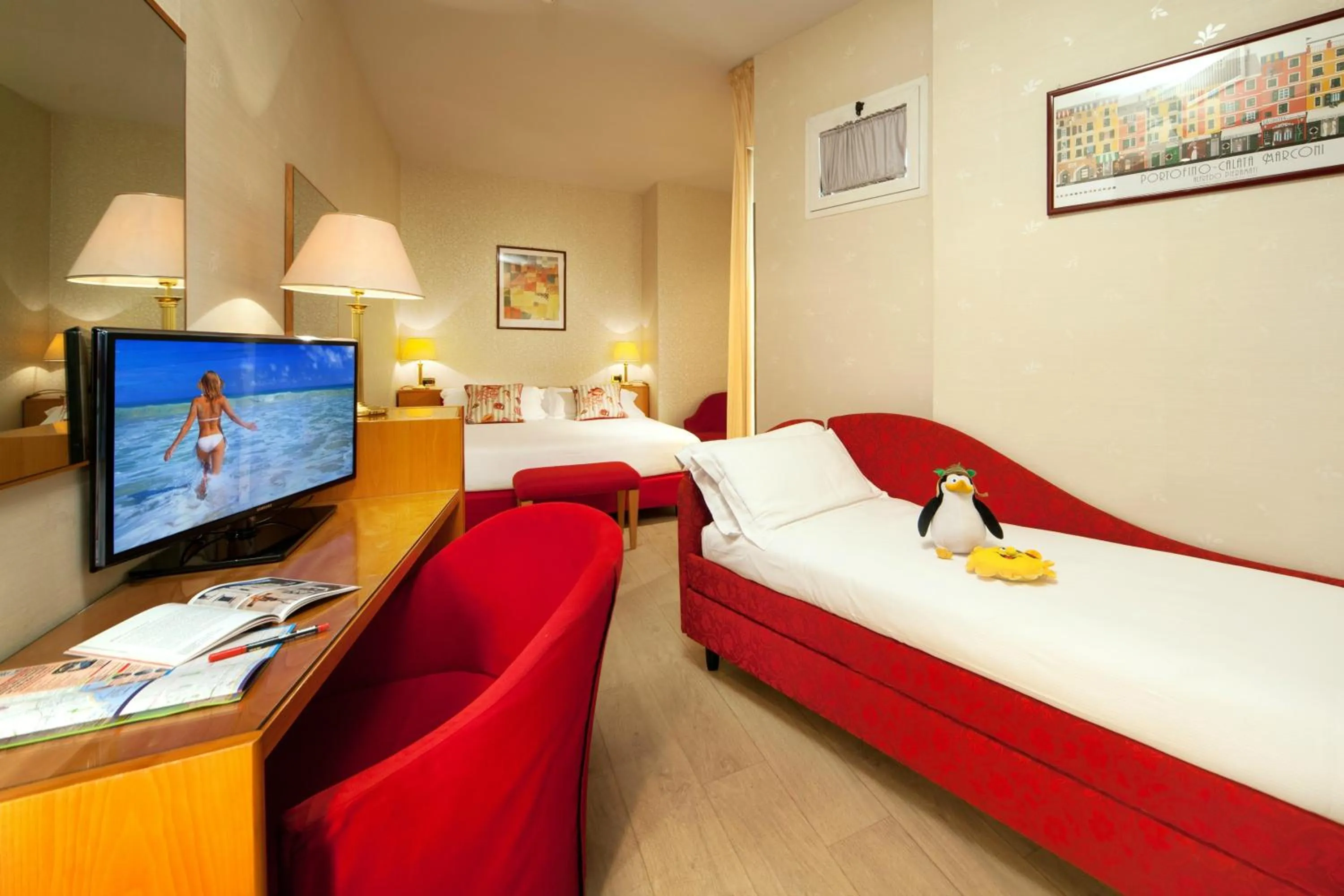 Photo of the whole room, Bed in Hotel Kursaal