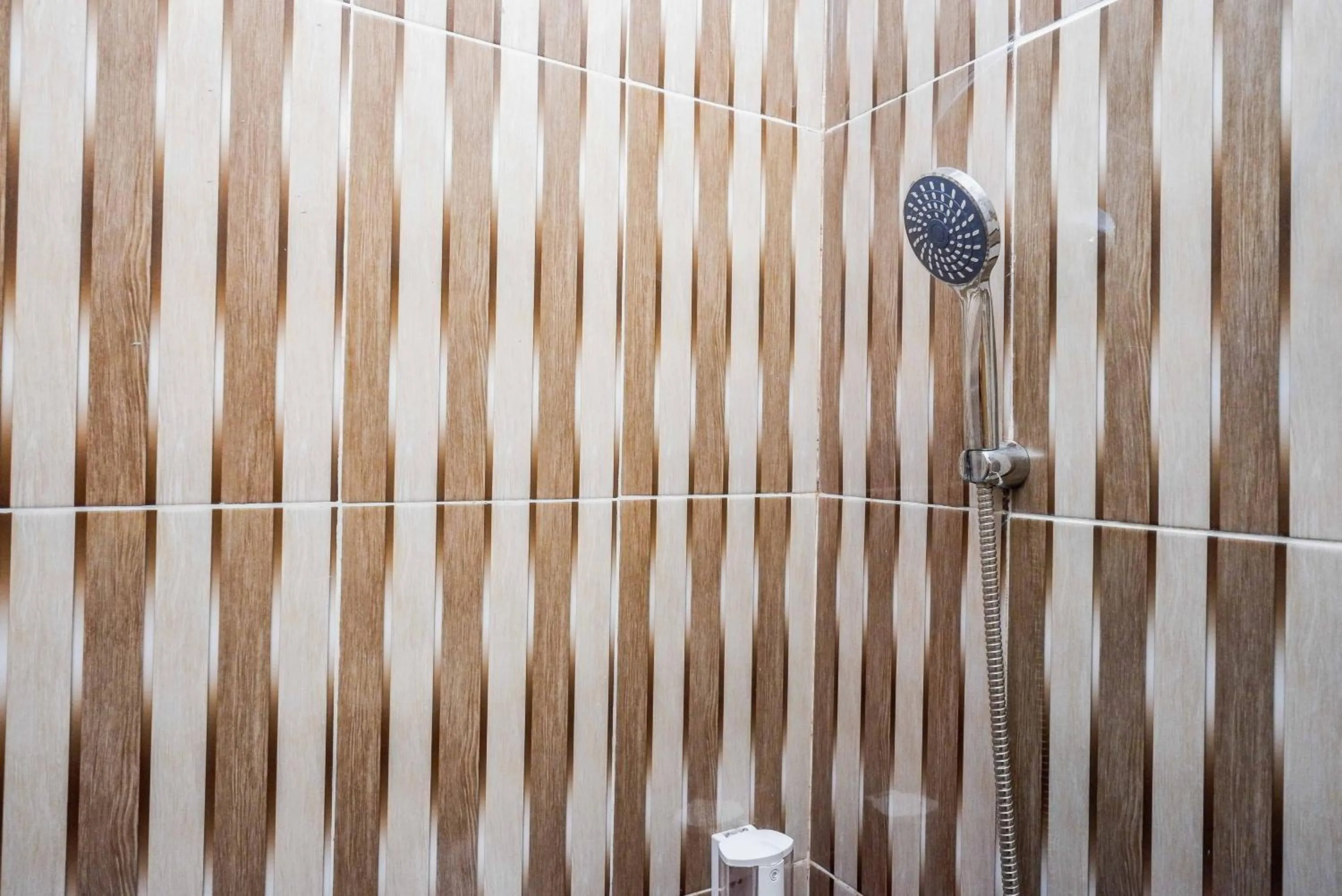 Bathroom in Urbanview Hotel near Alun Alun Tegal