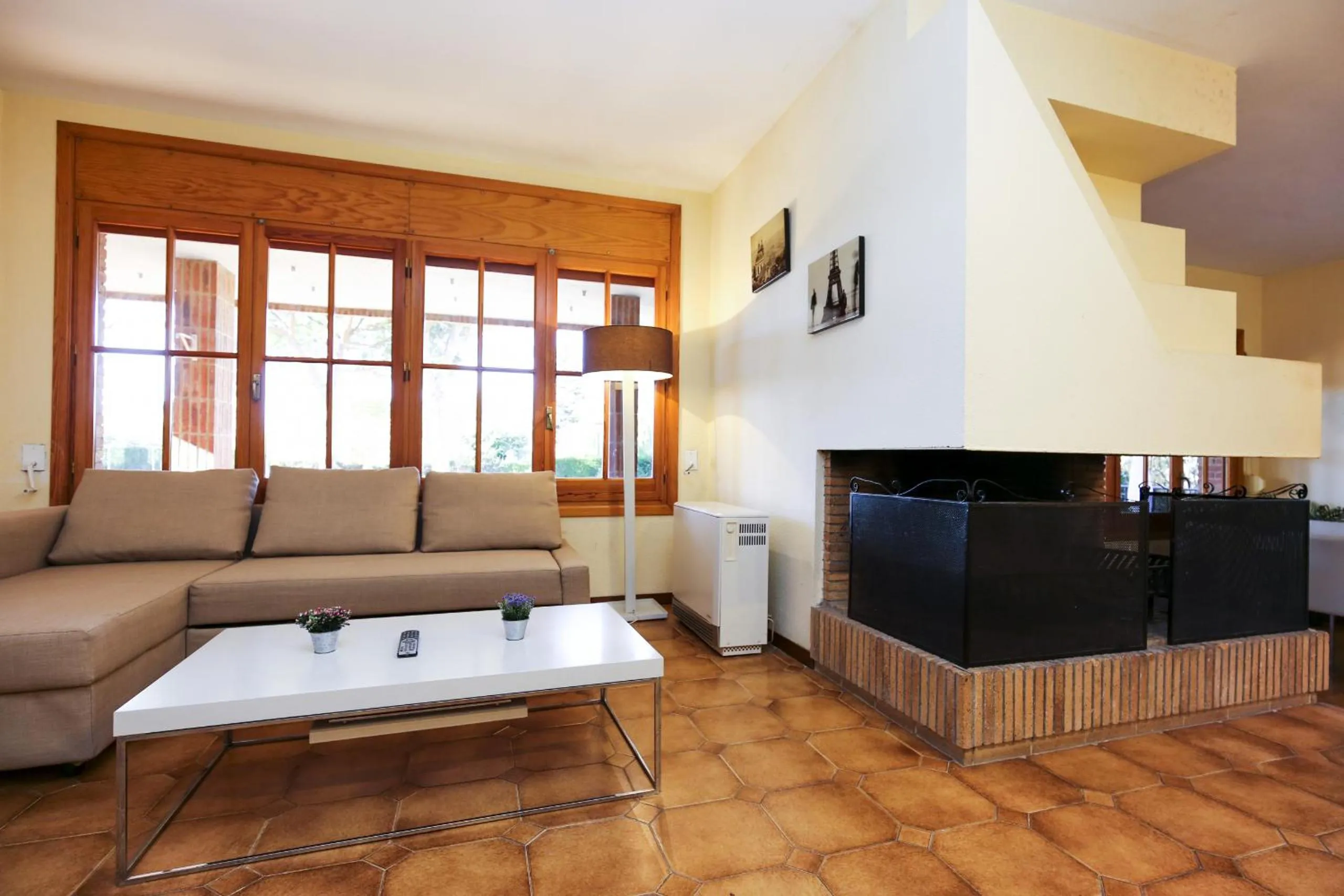 Communal lounge/ TV room in GERANIS VILLA ONLY FAMILIES Planet Costa Dorada