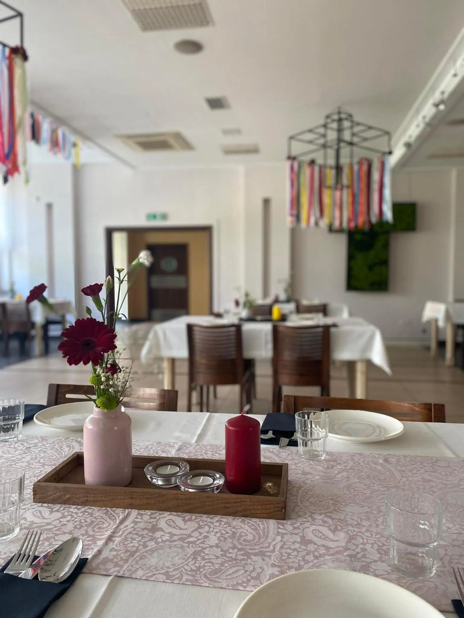 Restaurant/places to eat in Hotel Alpex