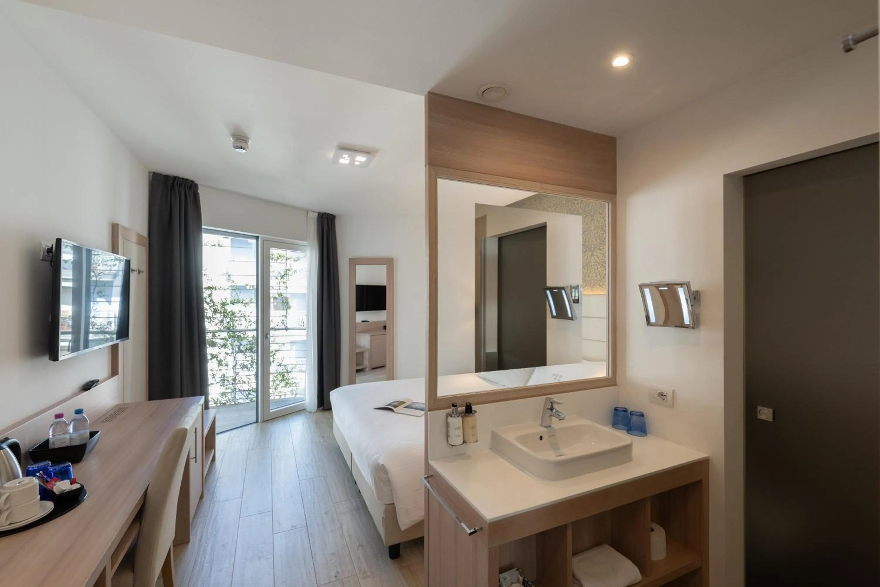 Photo of the whole room in Hotel Bellariva