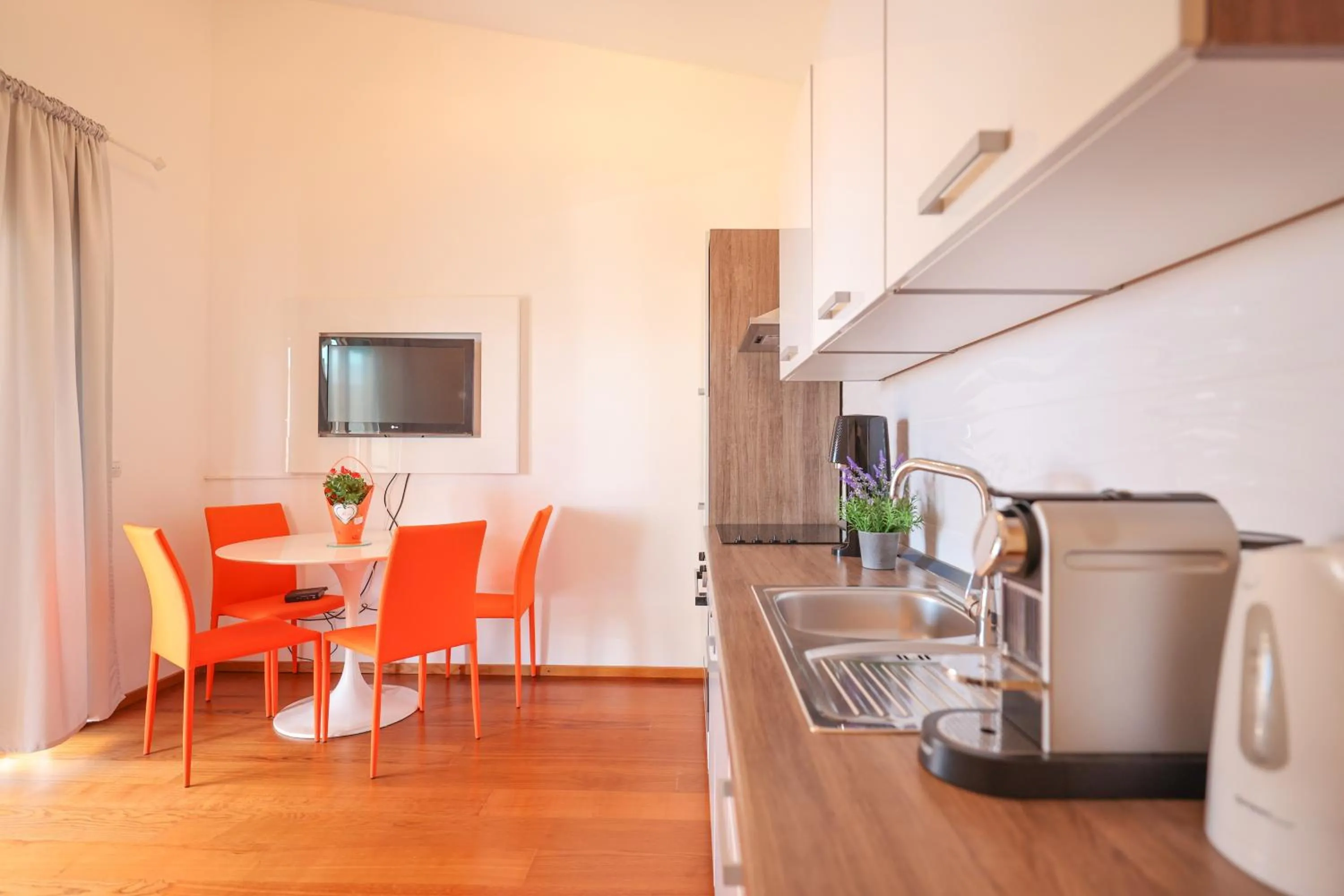 Sunny Terrace with two bedroom and parking