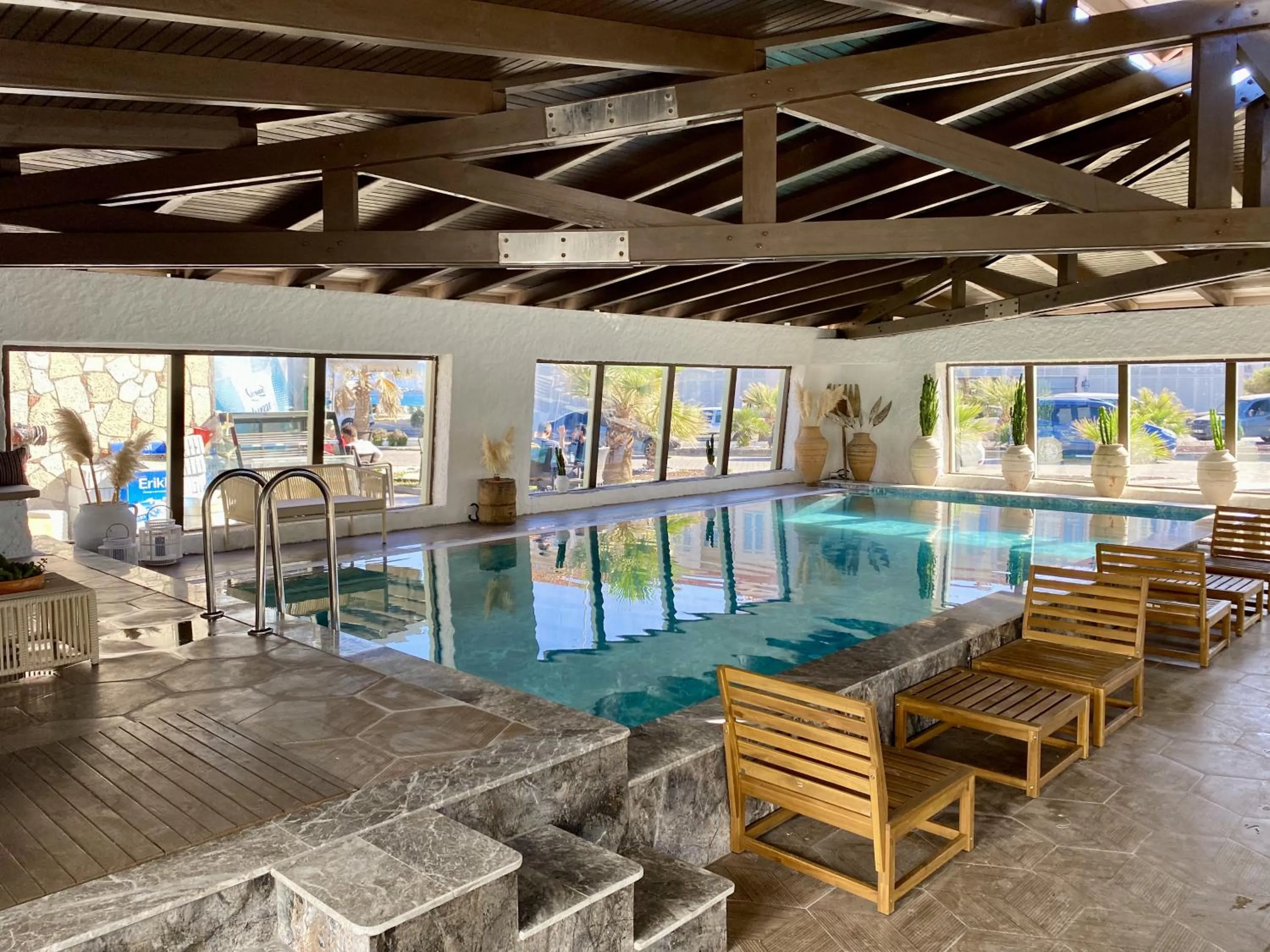 Swimming pool in Cumbalıca Beach Hotel