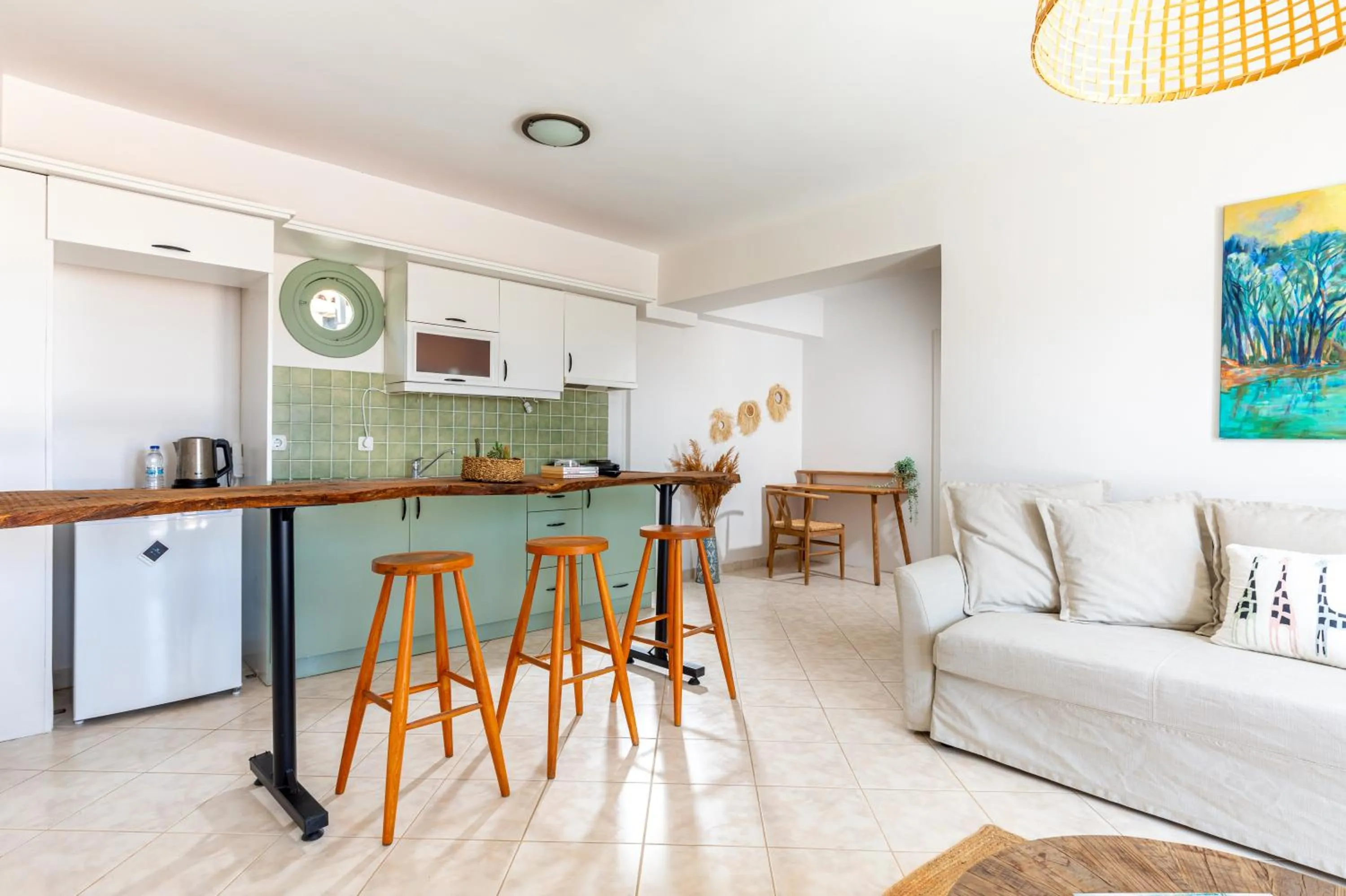 Kitchen or kitchenette in Cumbalıca Beach Hotel