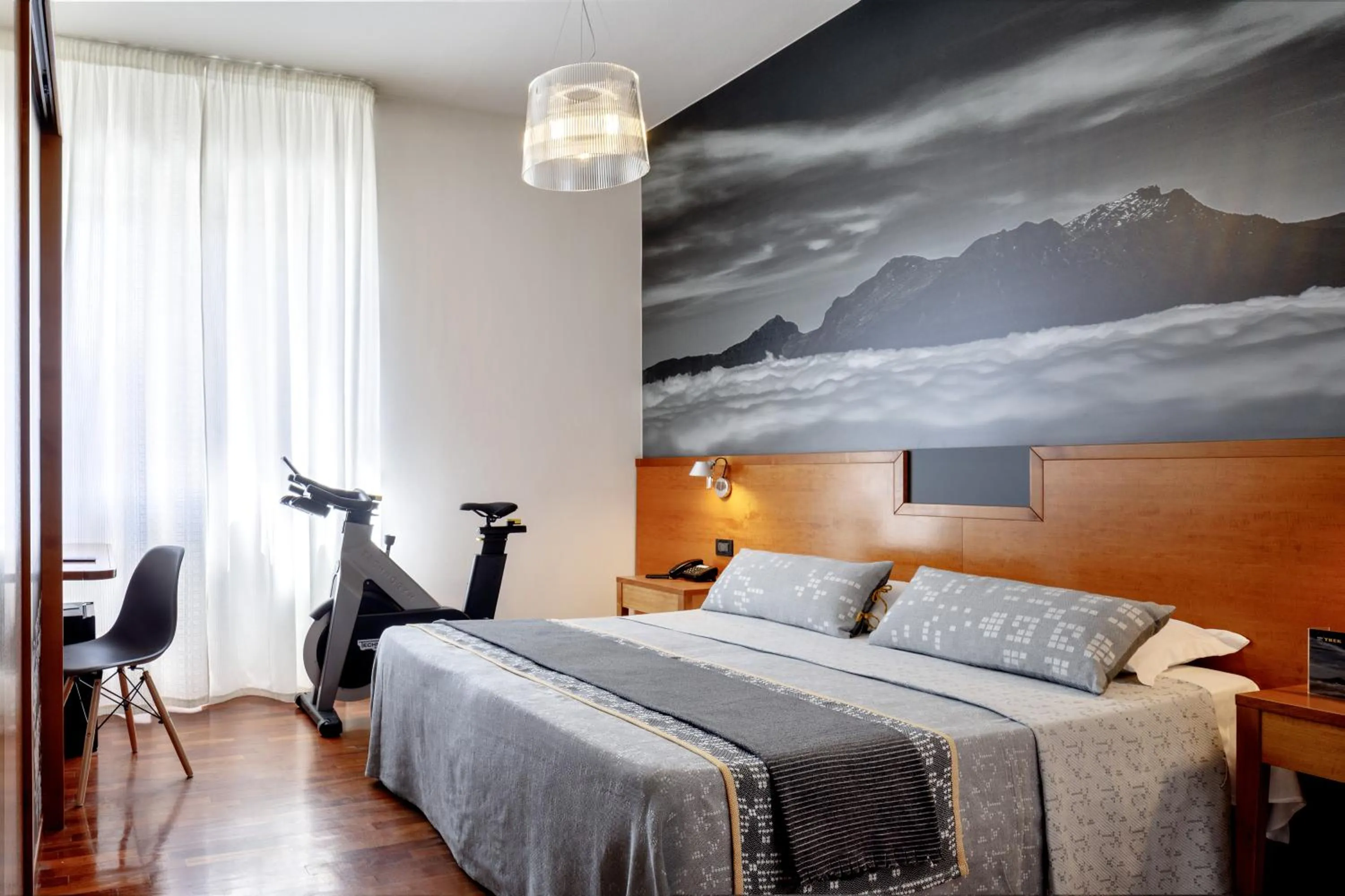 Bedroom, Bed in Euro Hotel