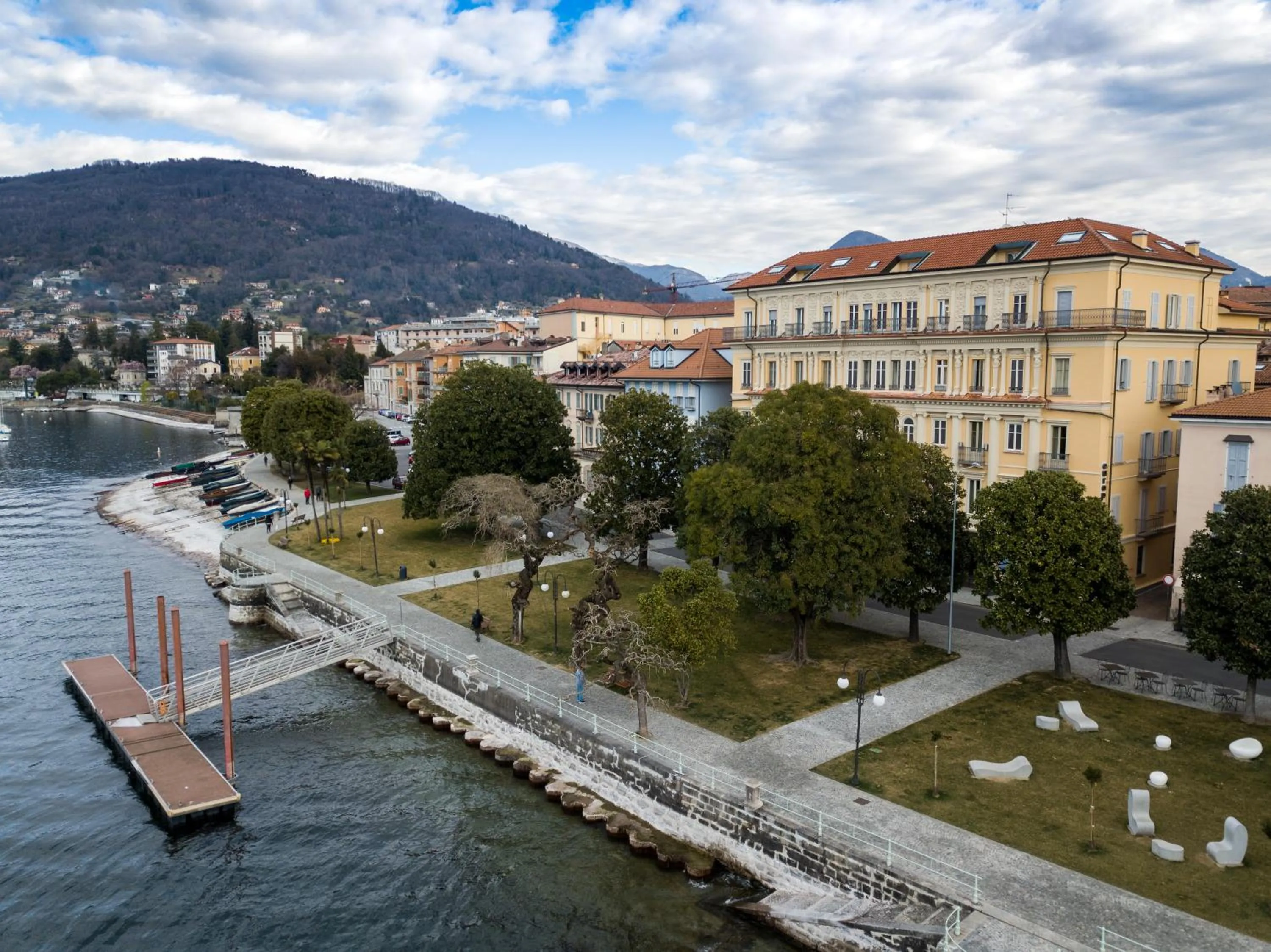 Facade/entrance in Europalace Hotel