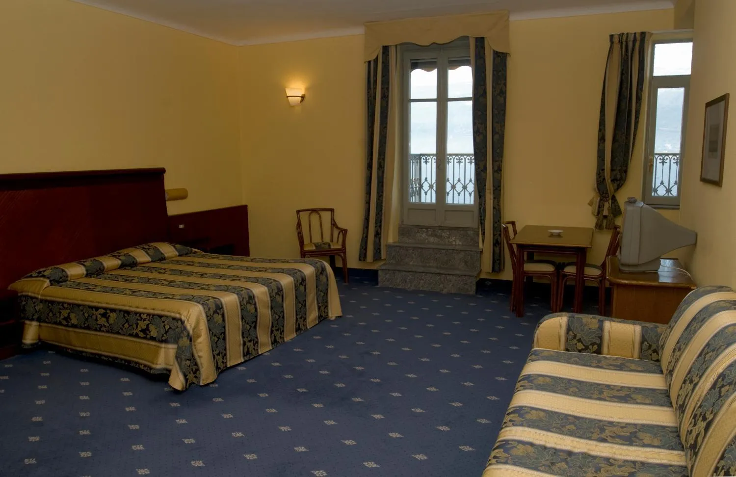 Bed in Europalace Hotel