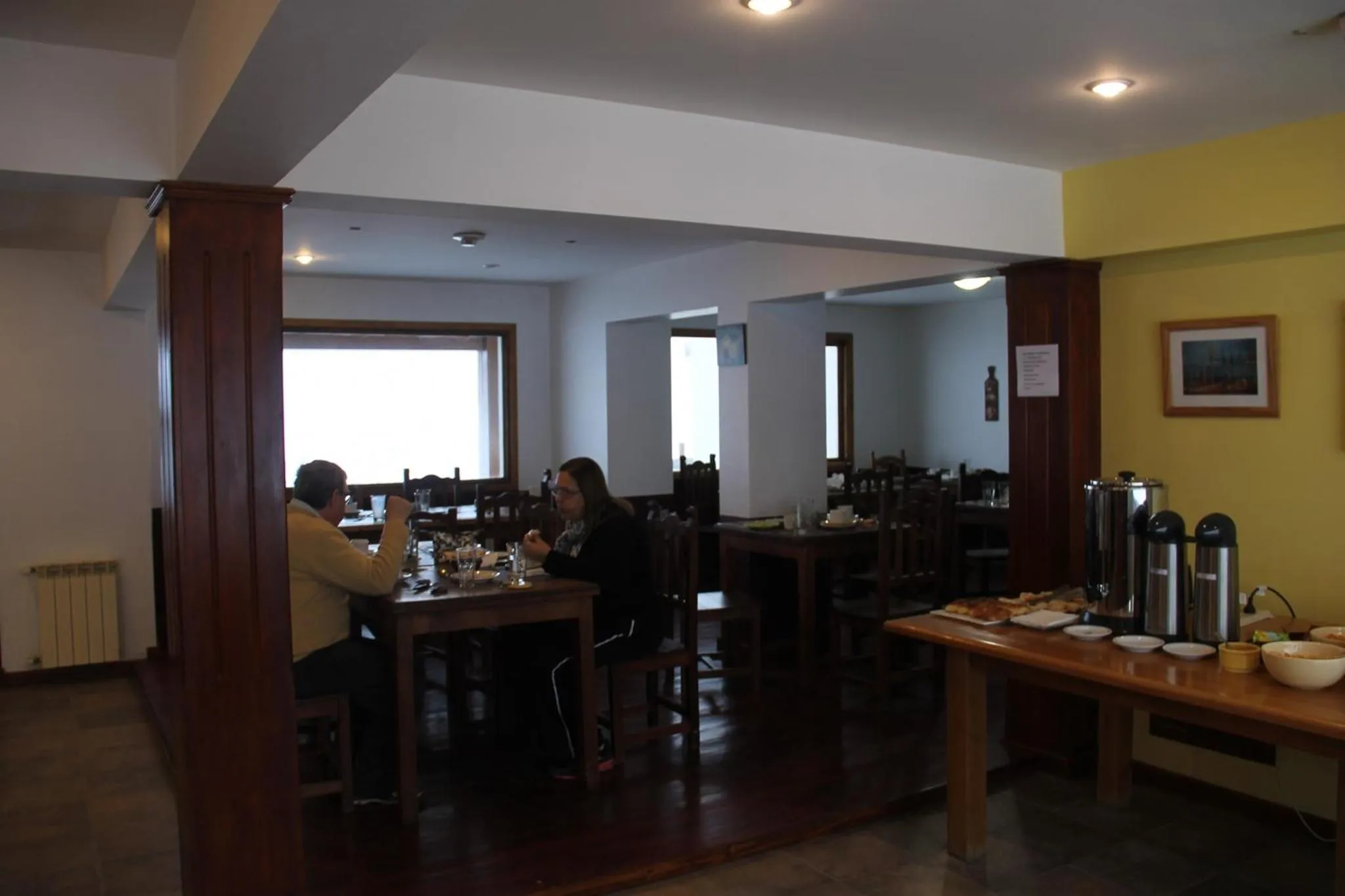 Restaurant/places to eat in OIKOS