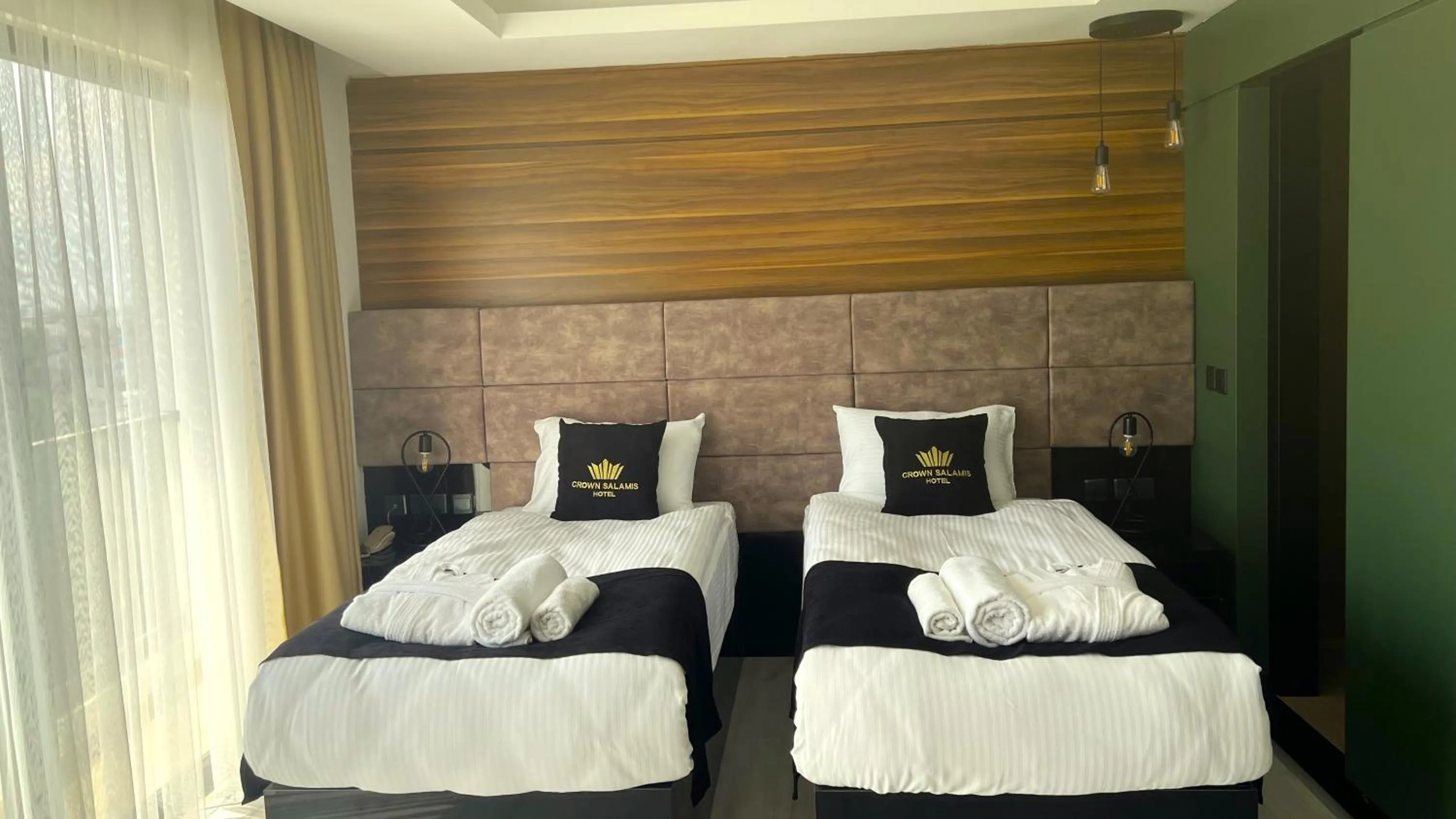 Photo of the whole room, Bed in Crown Salamis Hotel