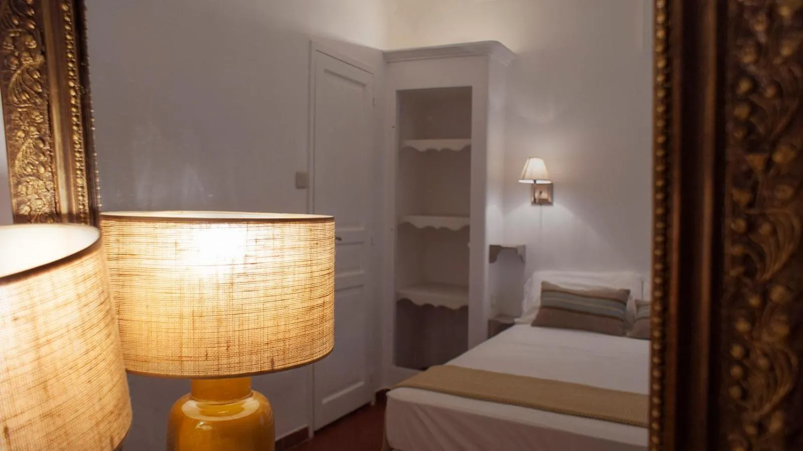 Bedroom, Bed in Logis Hôtel & Restaurant du Parc