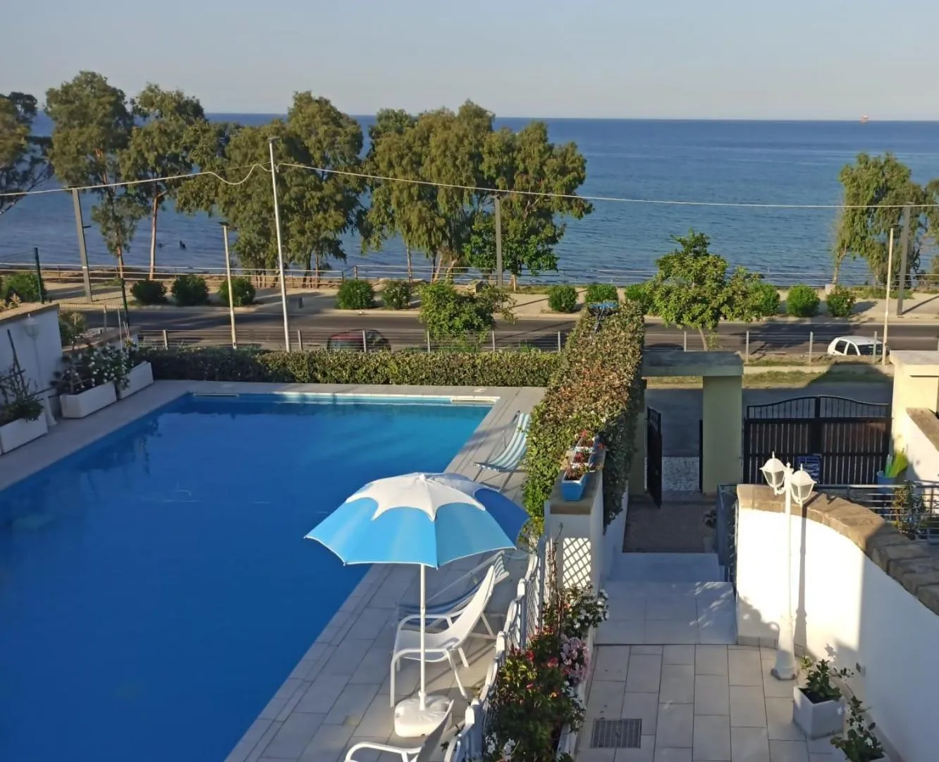 Swimming pool in Almaré B&B