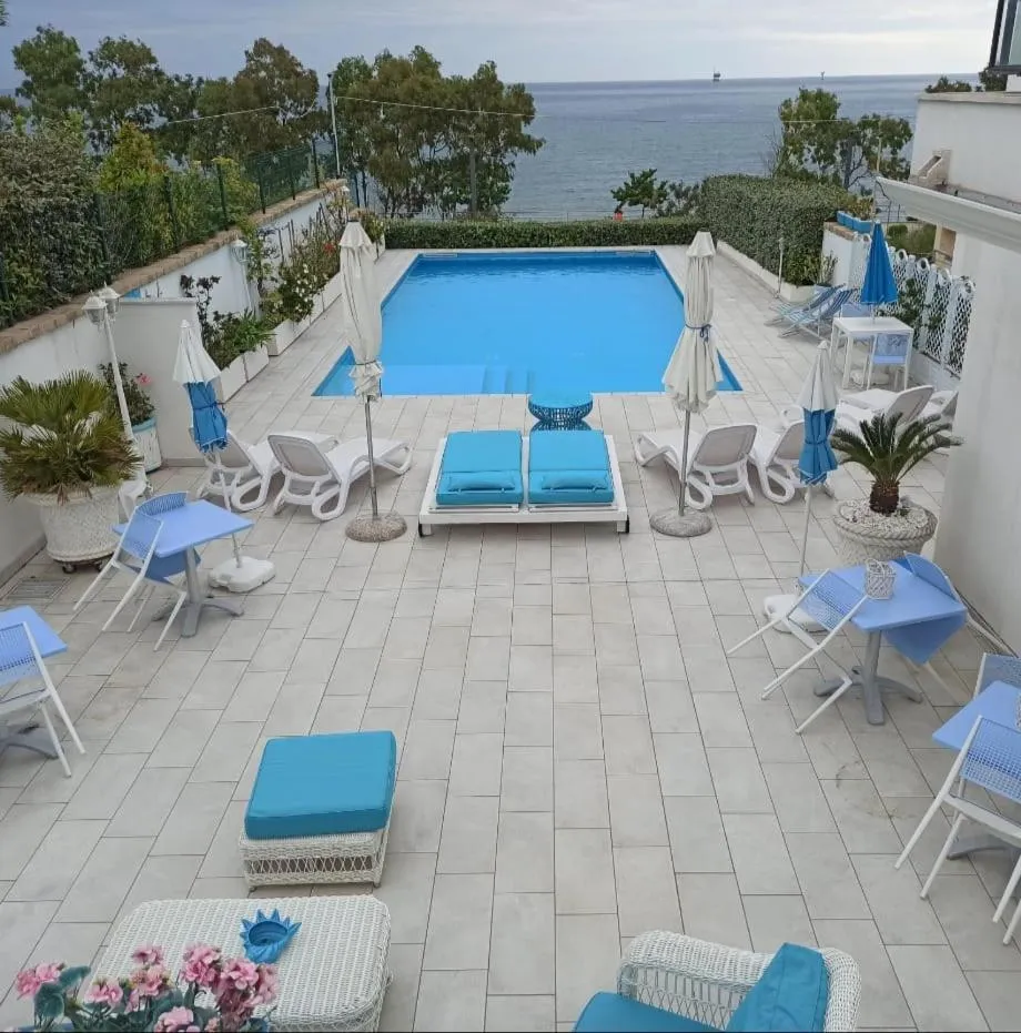 Swimming pool in Almaré B&B