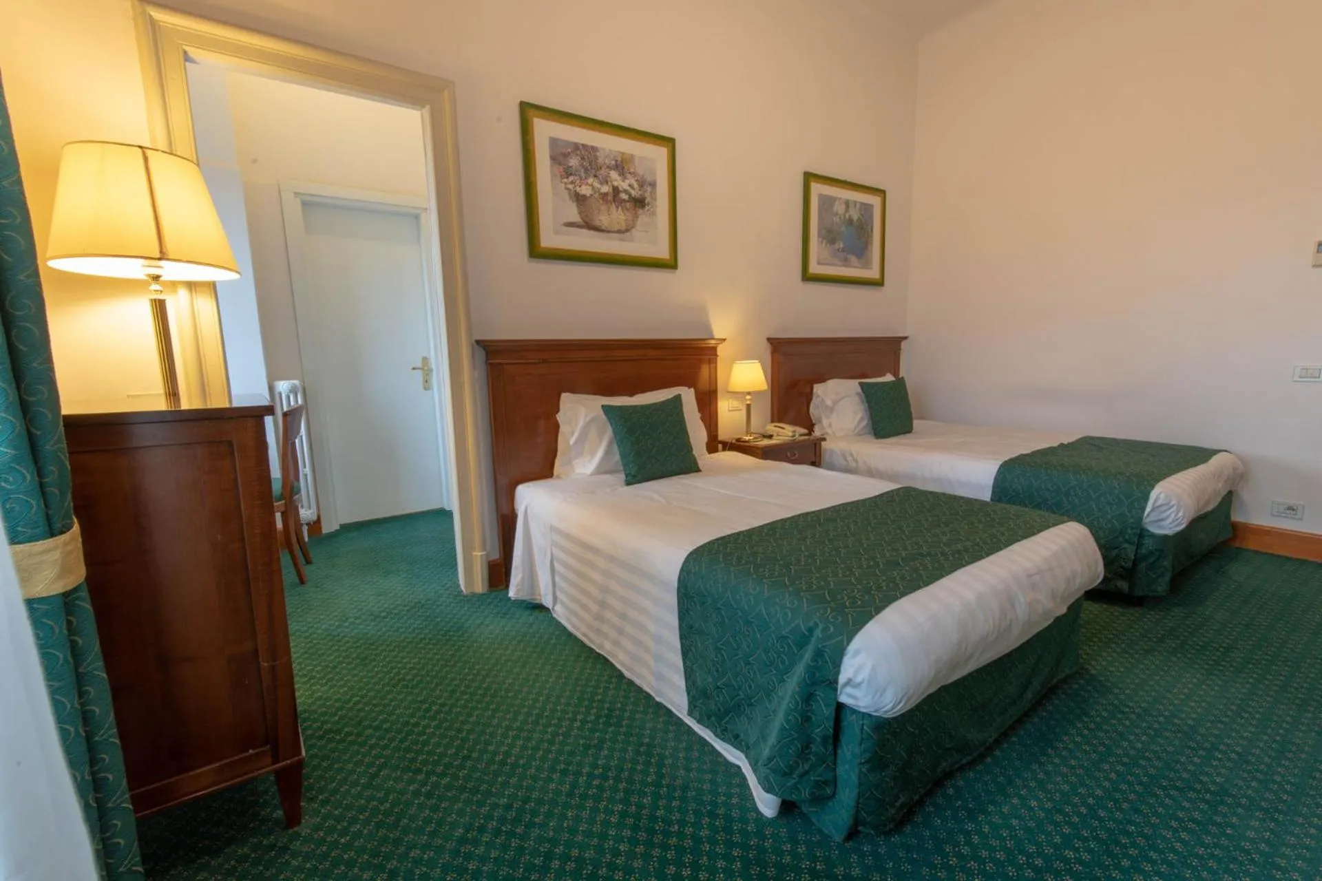 Bedroom, Bed in Palace Grand Hotel Varese